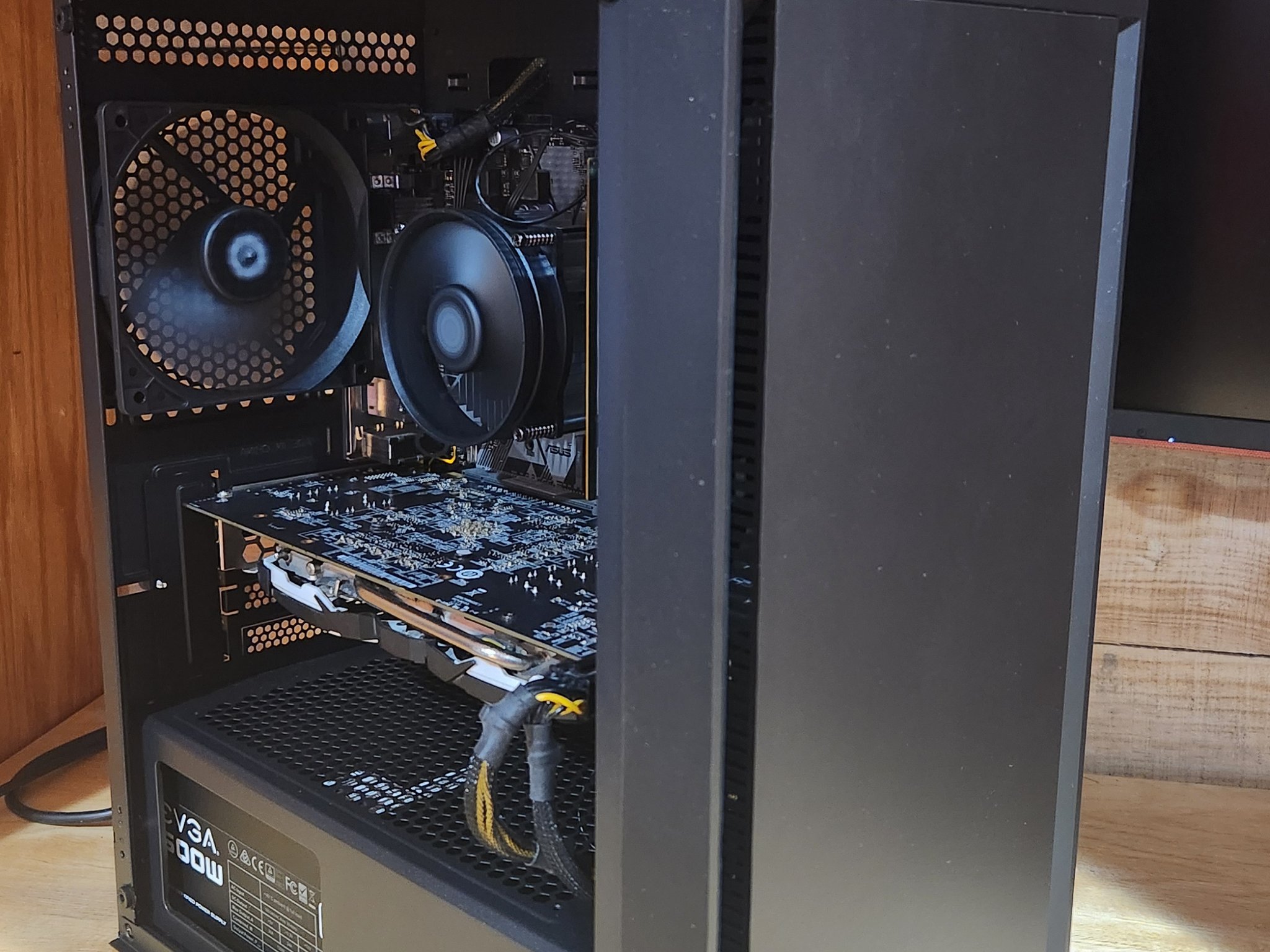 BUDGET GAMING PC Windows 11, RX 580 8GB, i5 9500, 16GB RAM, 500GB SSD