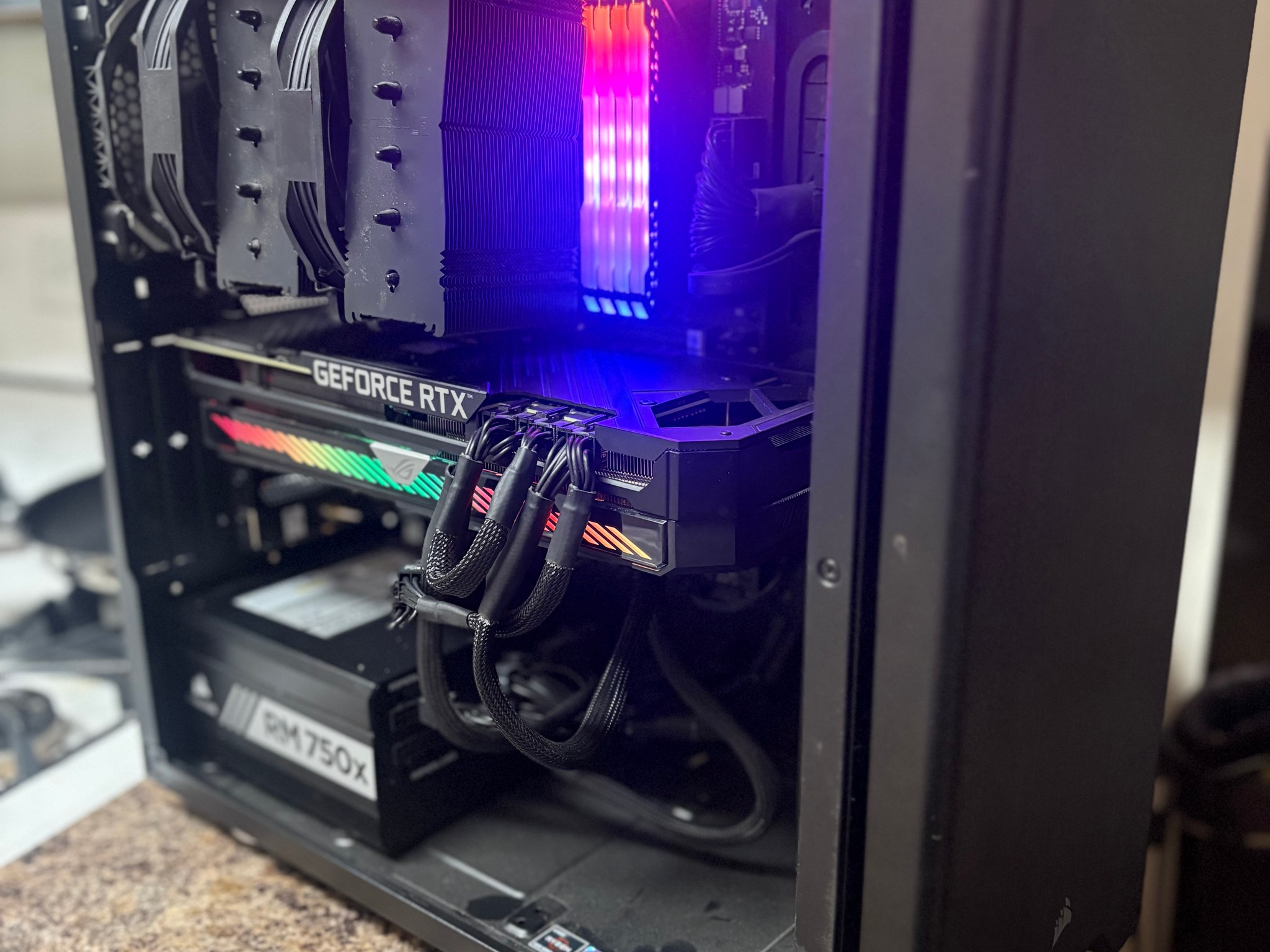 GAMING PC / RTX 3080 / R7 5800X / 32GB DDR4 3200MHz / 500GB M.2 SSD