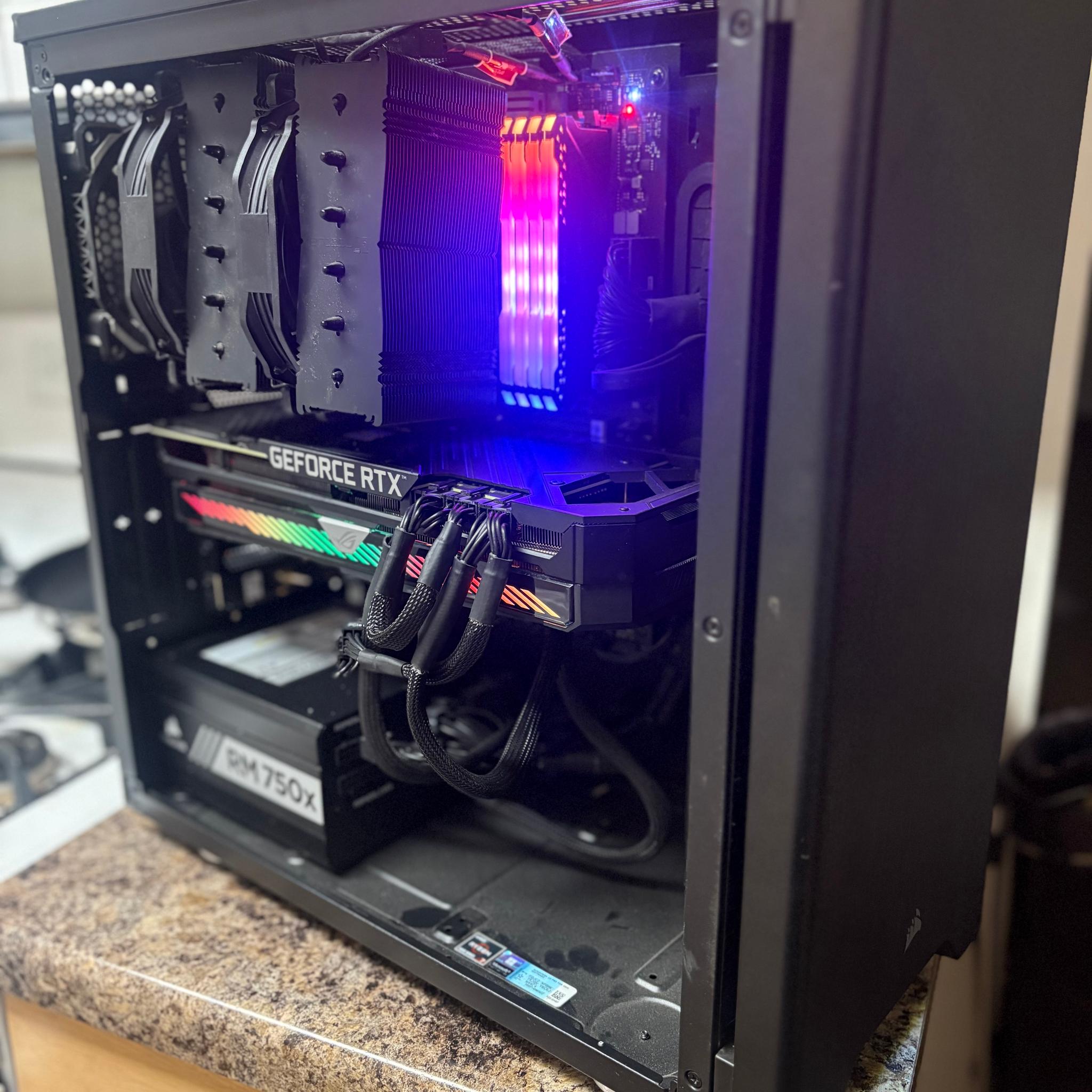 GAMING PC / RTX 3080 / R7 5800X / 32GB DDR4 3200MHz / 500GB M.2 SSD