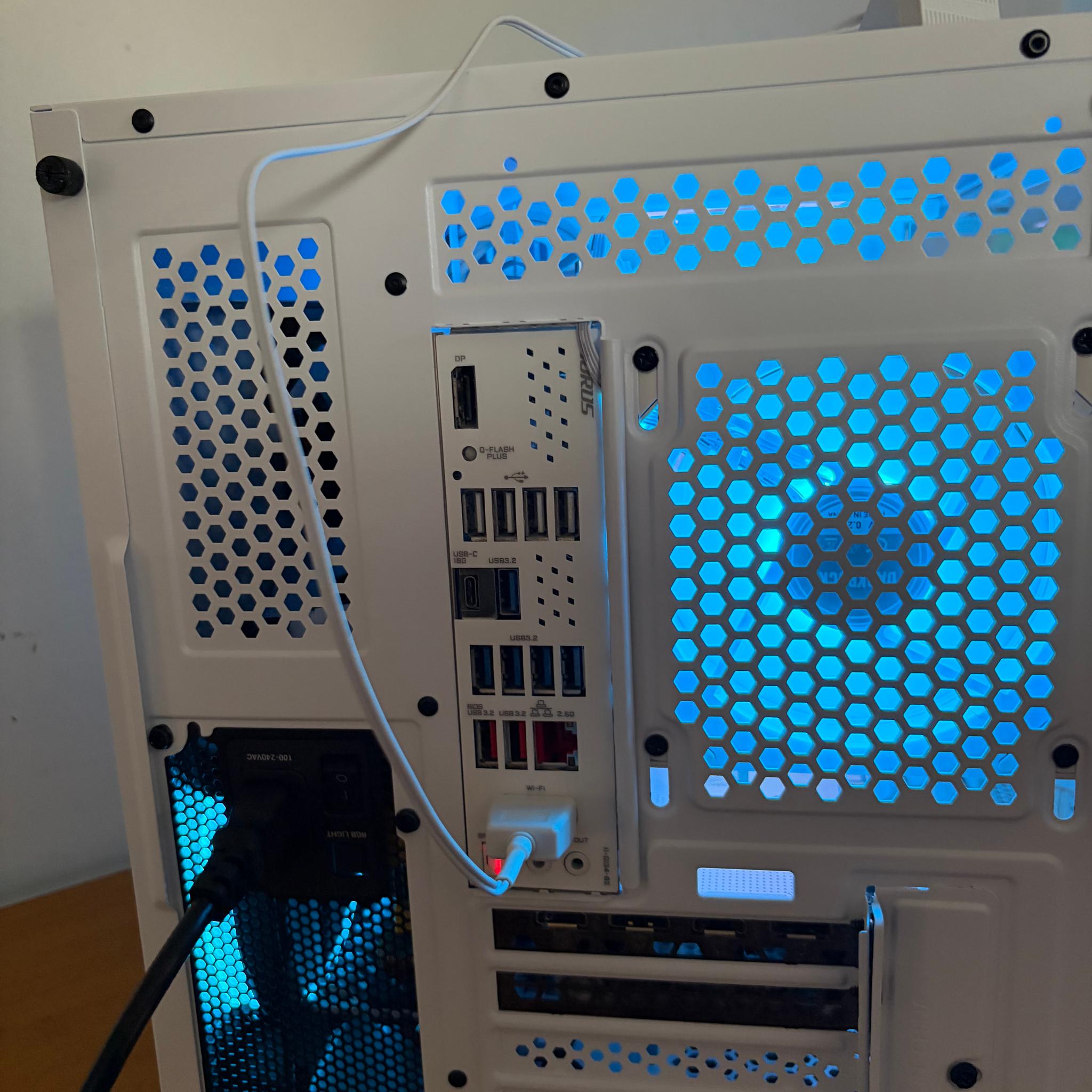 🤍 White Vision Build | Ryzen 5 7600 + RTX 3060 Ti Gaming PC 🤍