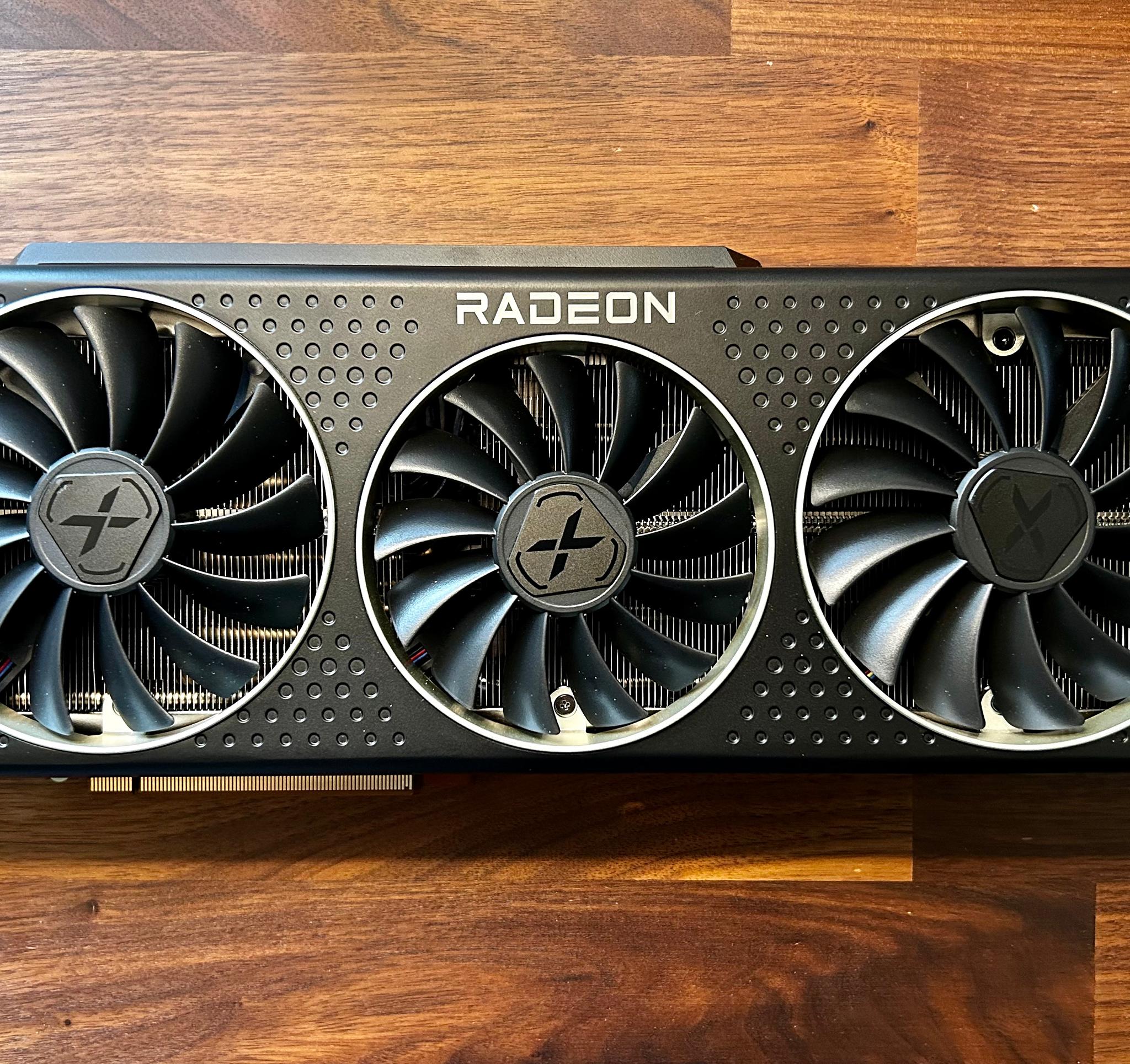 XFX Merc 319 Black RX 6950 XT 16 GB GDDR6