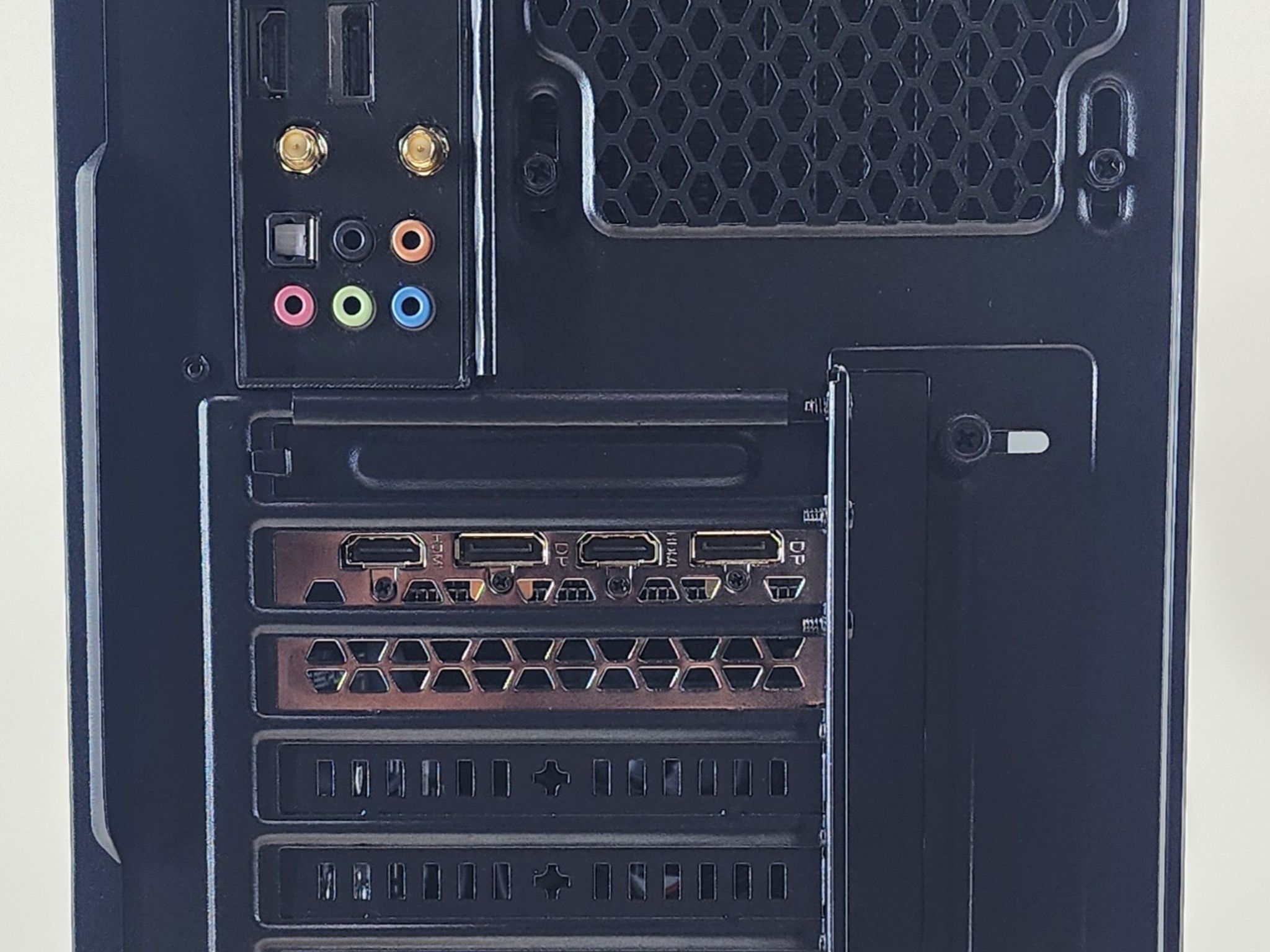 Gaming PC Ryzen 5 3600 16GB RAM 256GB SSD + 1TB HDD RTX 3050 8GB Win11 Computer