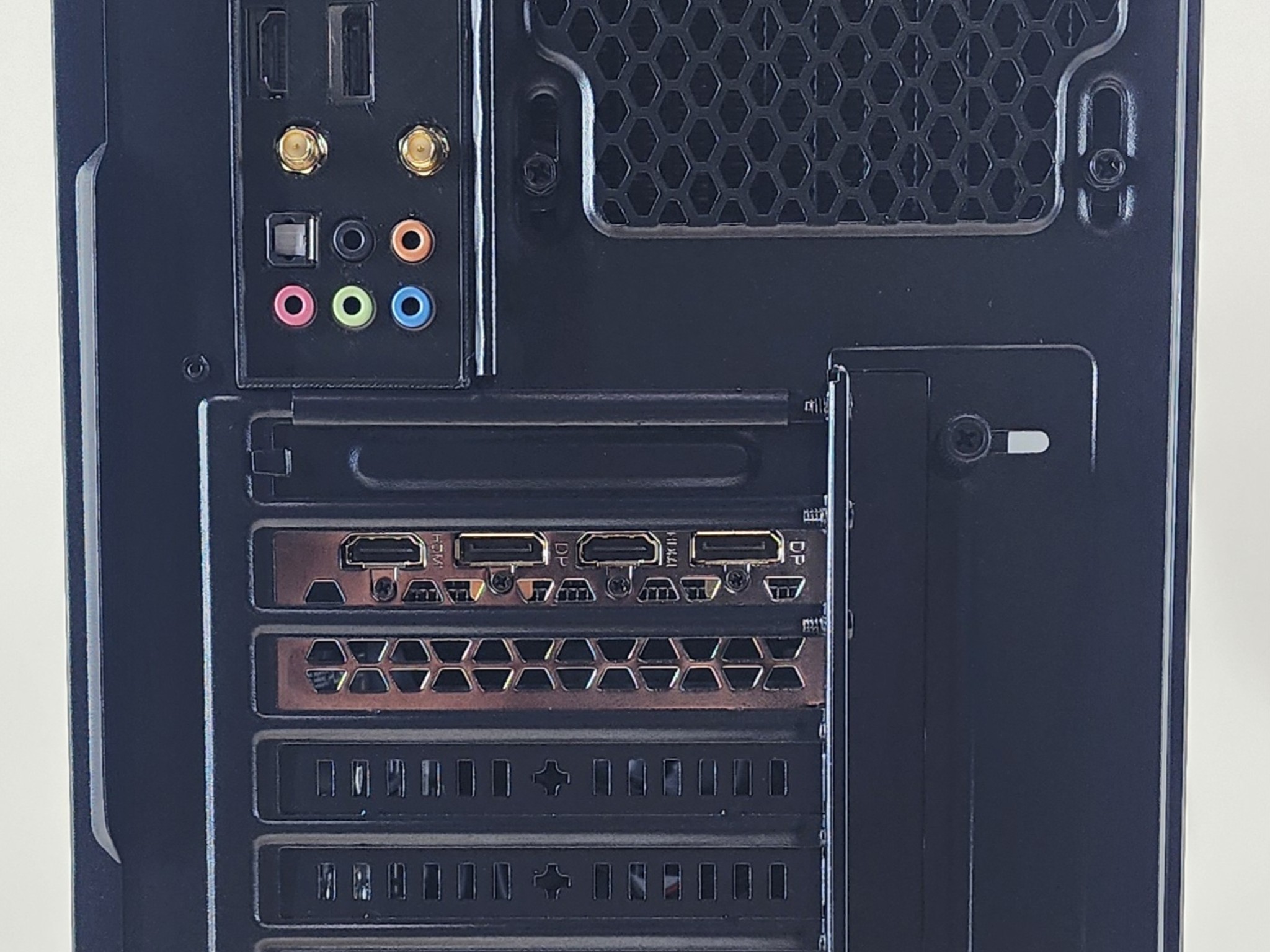 Gaming PC Ryzen 5 3600 16GB RAM 256GB SSD + 1TB HDD RTX 3050 8GB Win11 Computer