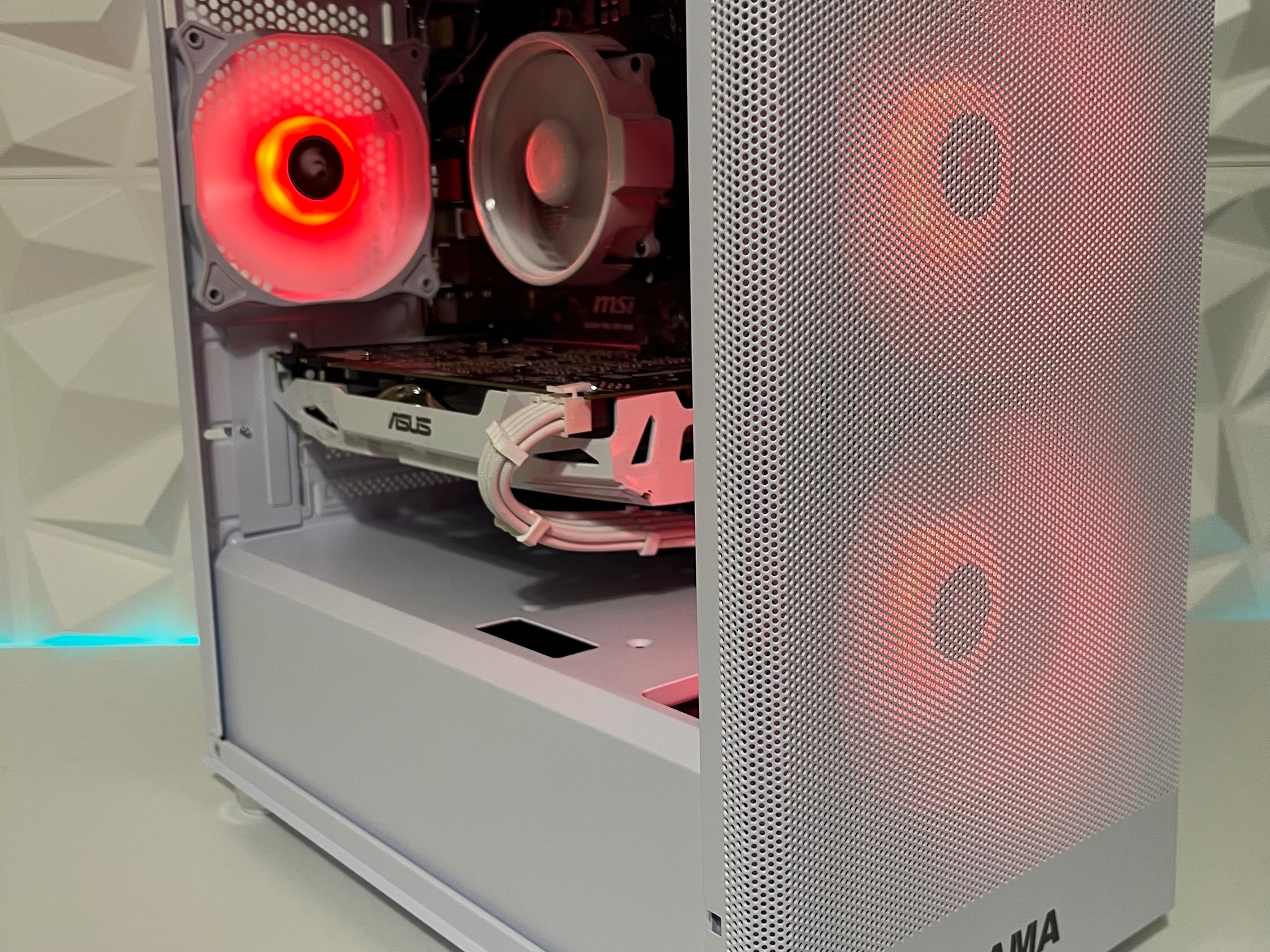 Great Value 1080p Streaming/Gaming PC|GTX 1070 8GB|Ryzen 5 2600