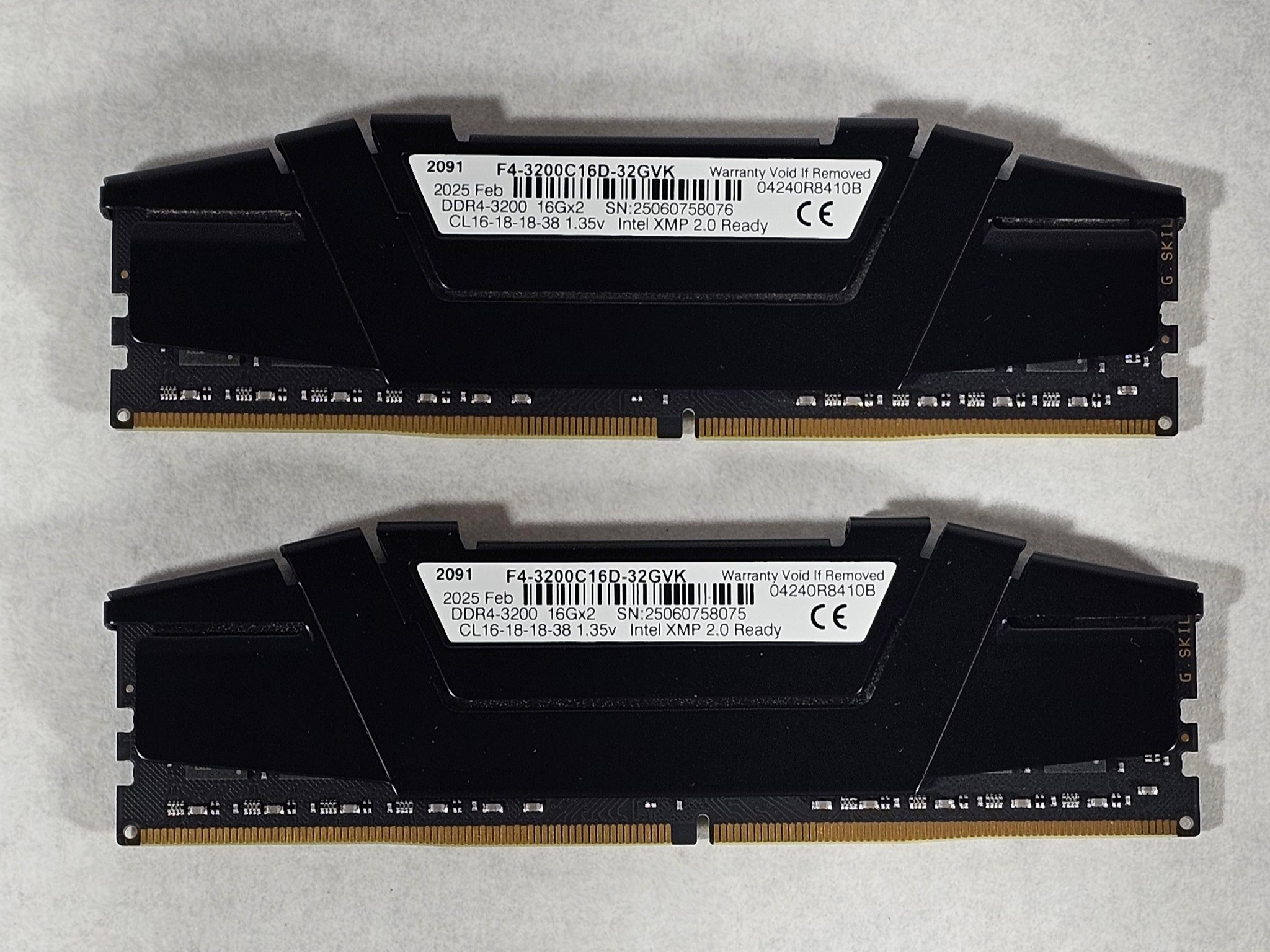 32GB DDR4 (2x16GB) 3200MT/s CL16 G.SKILL RIPJAWS V Series