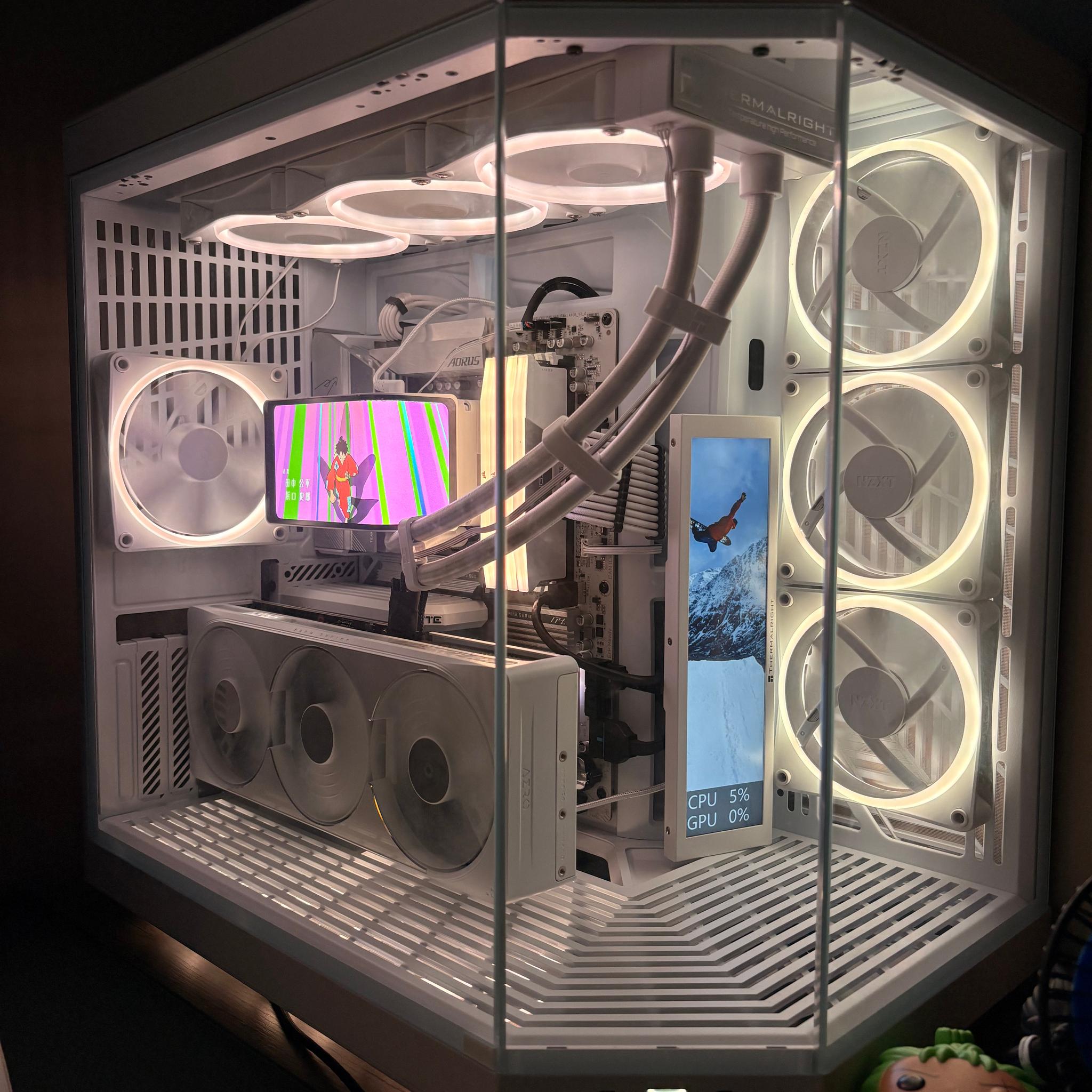 GIGABYTE GeForce RTX 5080 AERO OC SFF 16G