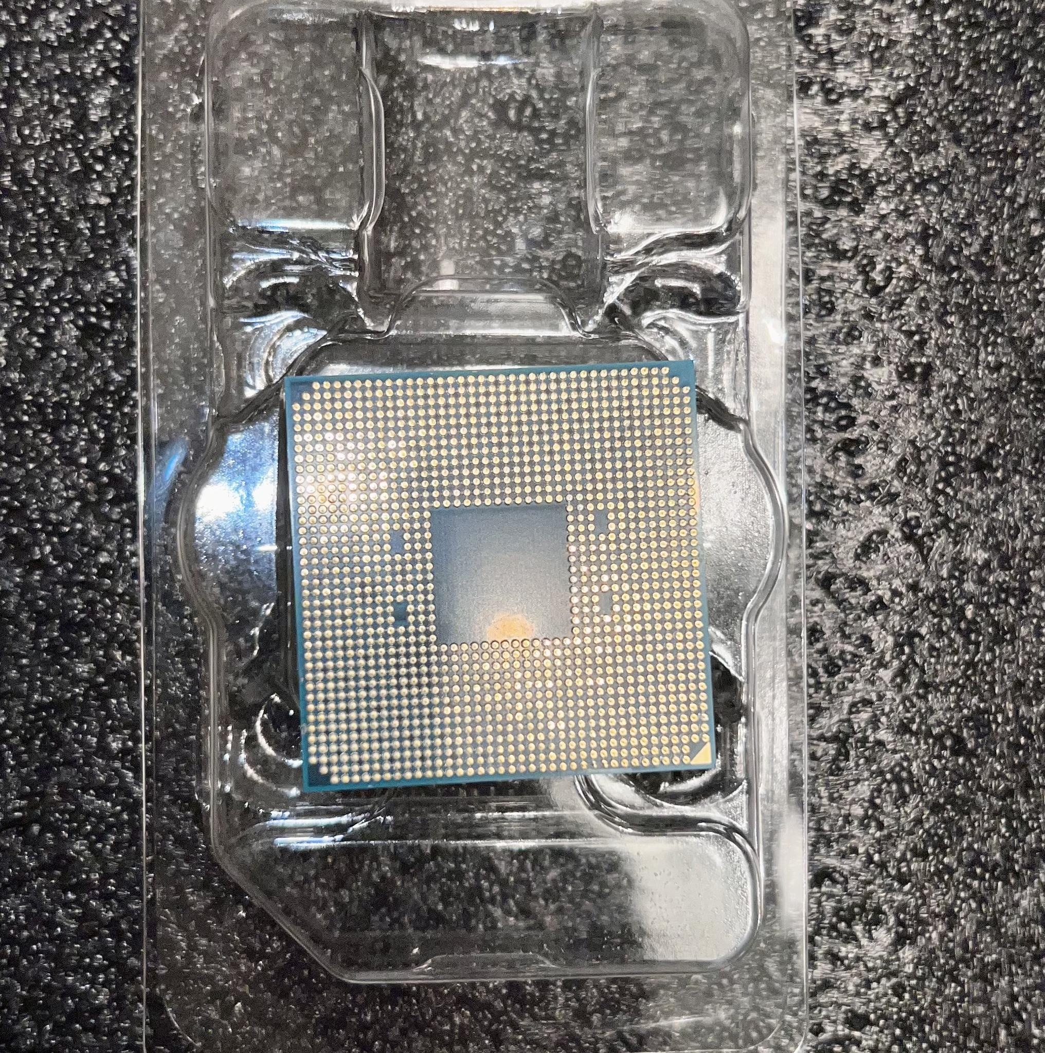 AMD Ryzen 5 1600 w/ stock cooler