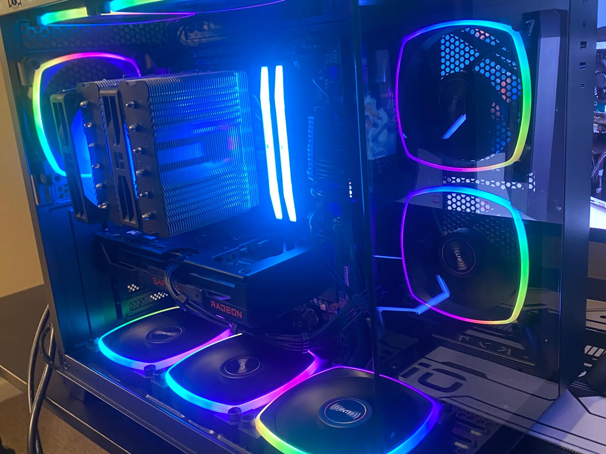 FULL AMD GAMING PC | RYZEN 5 7600X3D | RADEON RX 9060 XT 16GB | 32GB DDR5 | 2TB