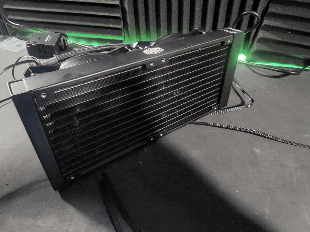 Cooler Master ML240L V2 w/ missing mounting hardware & RGB hub