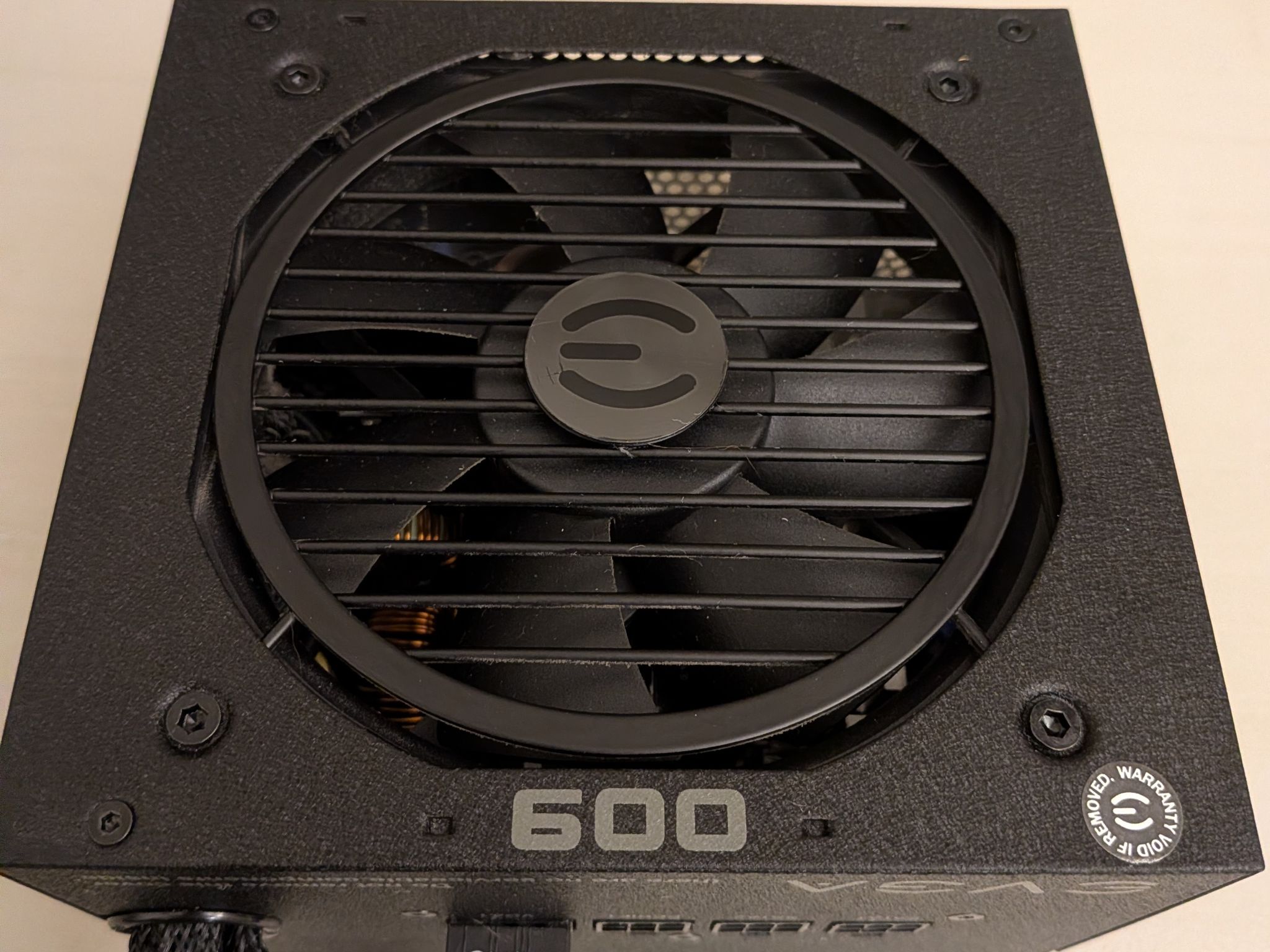 EVGA 600BQ Semi-modular 600W PSU 80+ Bronze Power Supply 24-pin, 8-pin CPU, 2 x 8-pin PCIE Only