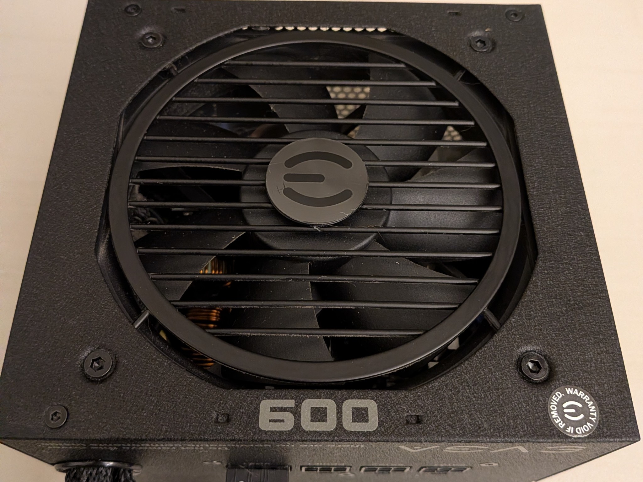 EVGA 600BQ Semi-modular 600W PSU 80+ Bronze Power Supply 24-pin, 8-pin CPU, 2 x 8-pin PCIE Only