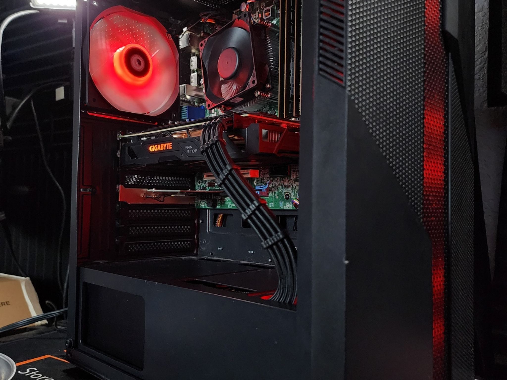 Gaming PC - RX 570 - Intel E3 1230