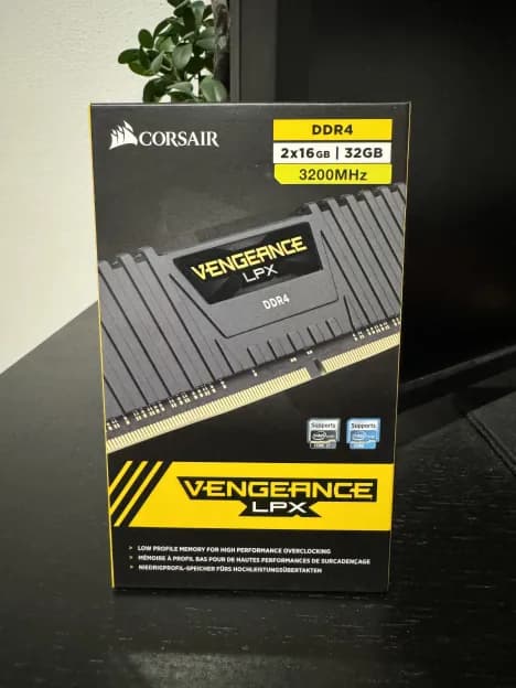 Brand New Corsair Vengeance lpx ddr4 3200 16x2