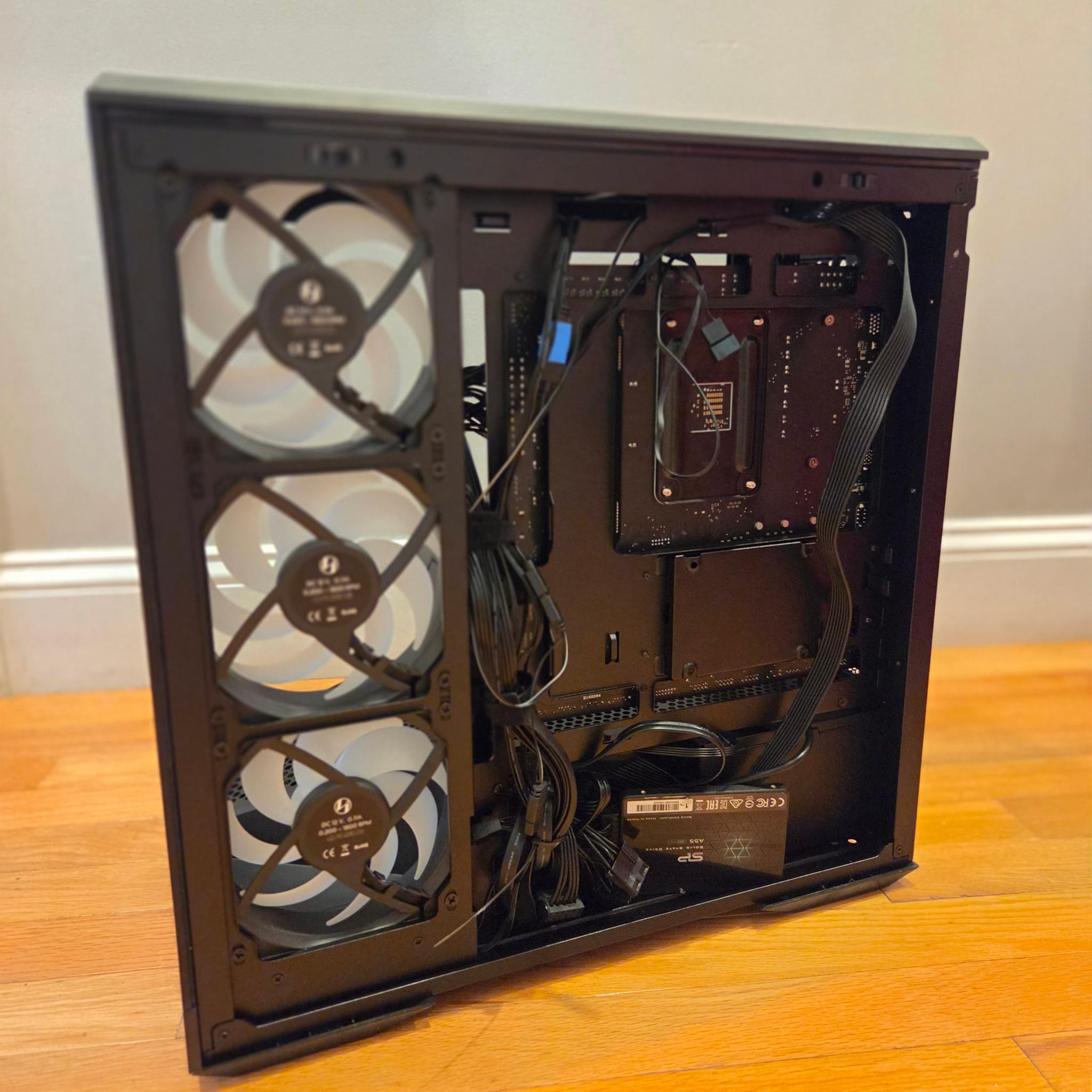 LIAN LI CASE, 5800x, 2060 super, 1tb ssd, RGB Gaming PC!