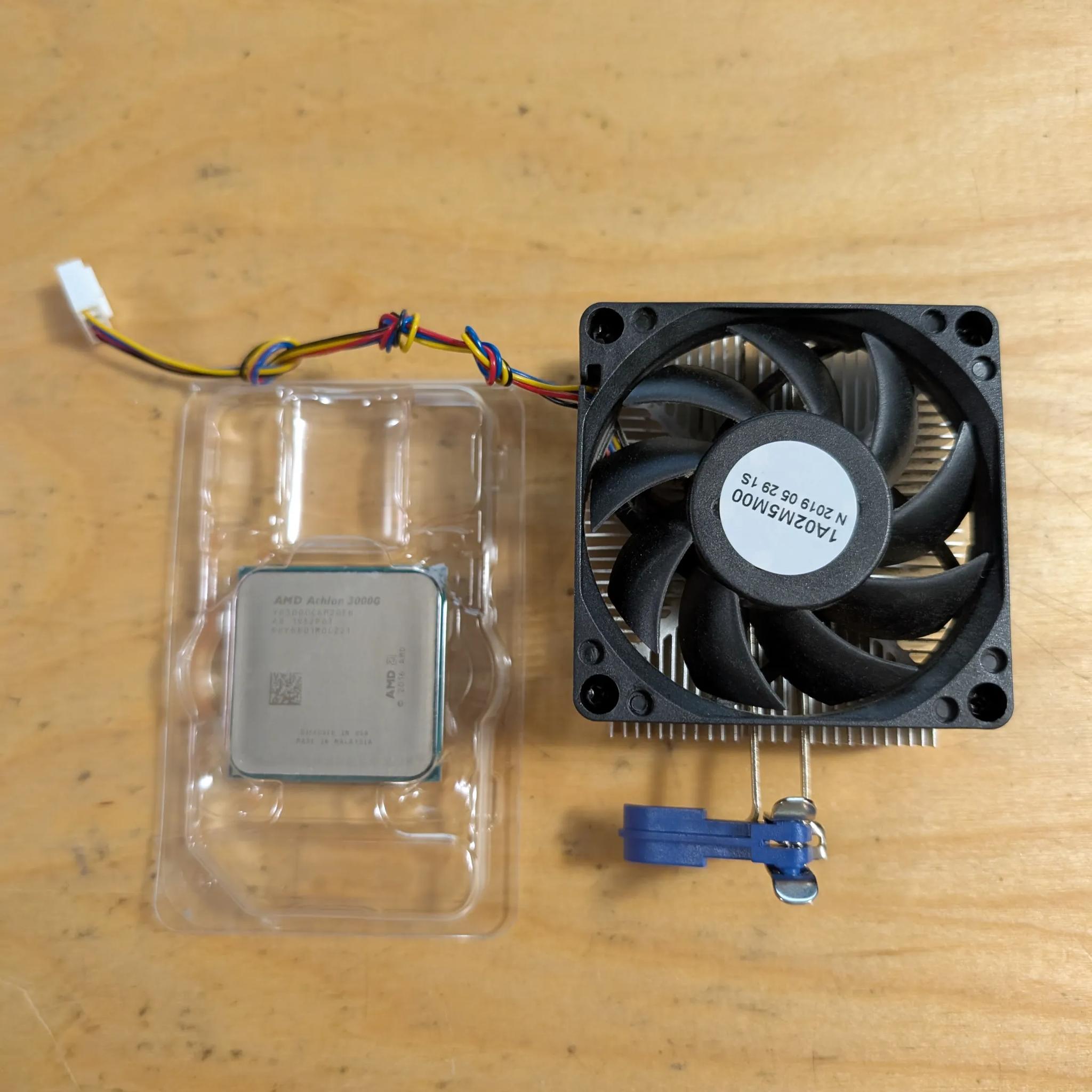 AMD Athlon 3000G + stock cooler