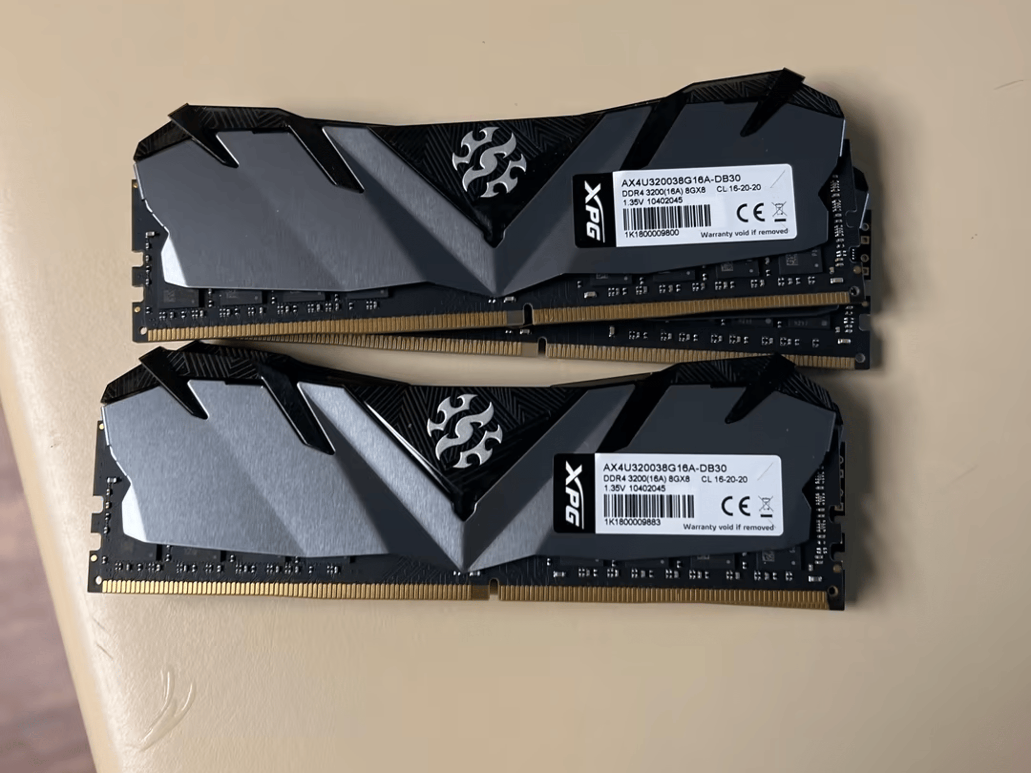 ADATA XPG GAMMIX D30 16 GB (2 x 8 GB) DDR4-3200 CL16