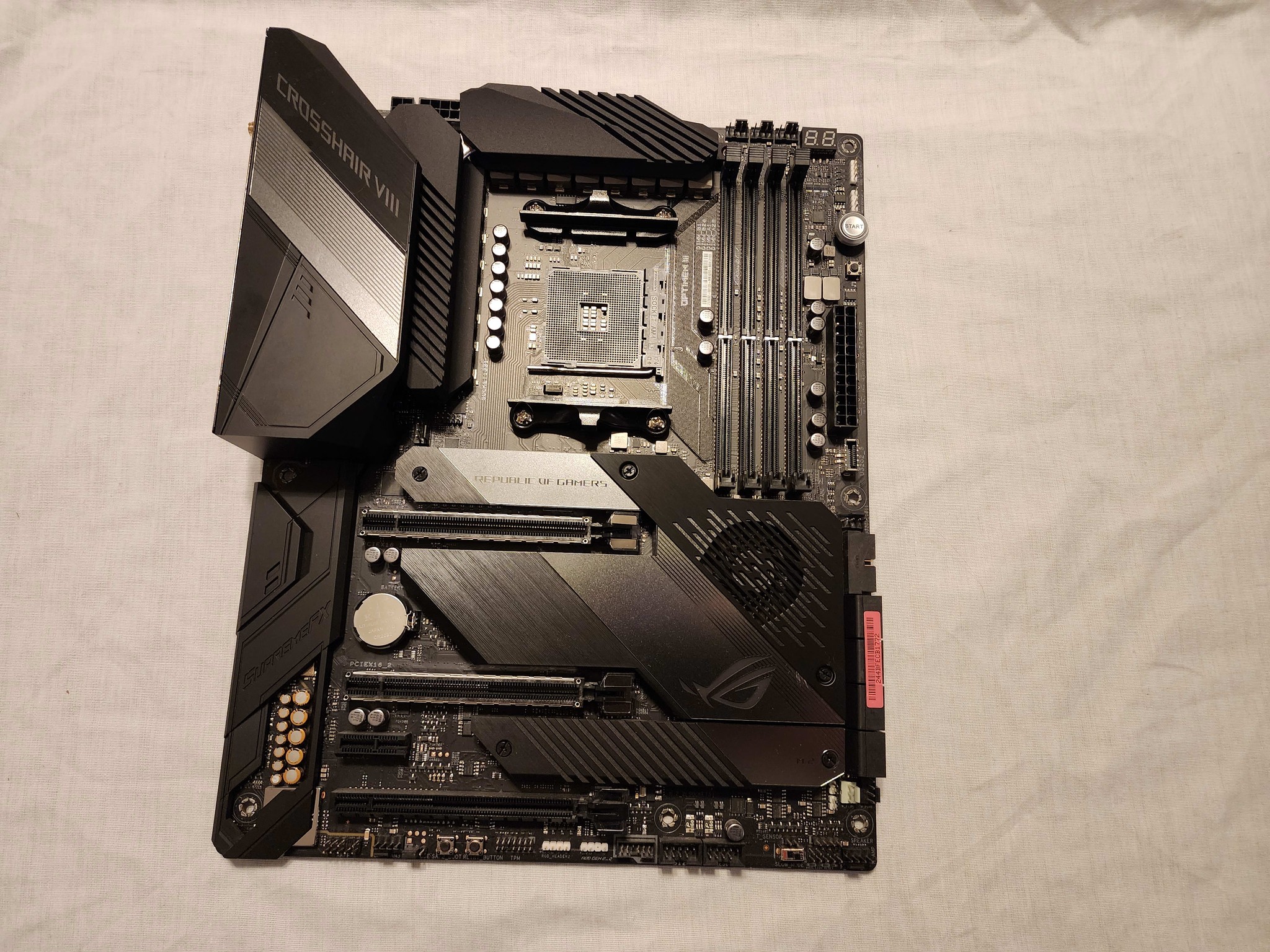 ASUS ROG Crosshair VIII Hero (Wi-Fi) AMD AM4 x570 DDR4 PCI-E 4.0 ATX Motherboard