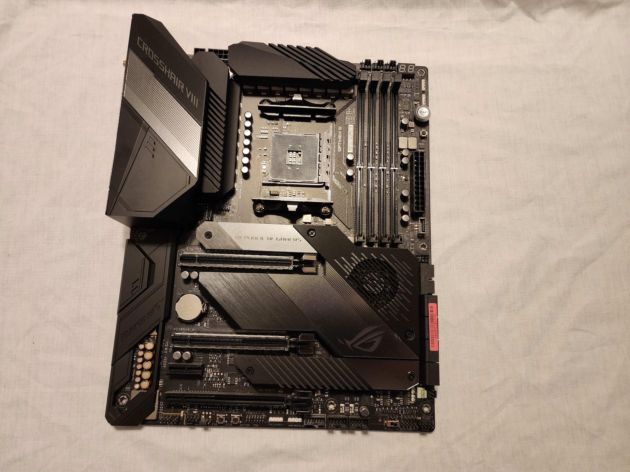 ASUS ROG Crosshair VIII Hero (Wi-Fi) AMD AM4 x570 DDR4 PCI-E 4.0 ATX Motherboard