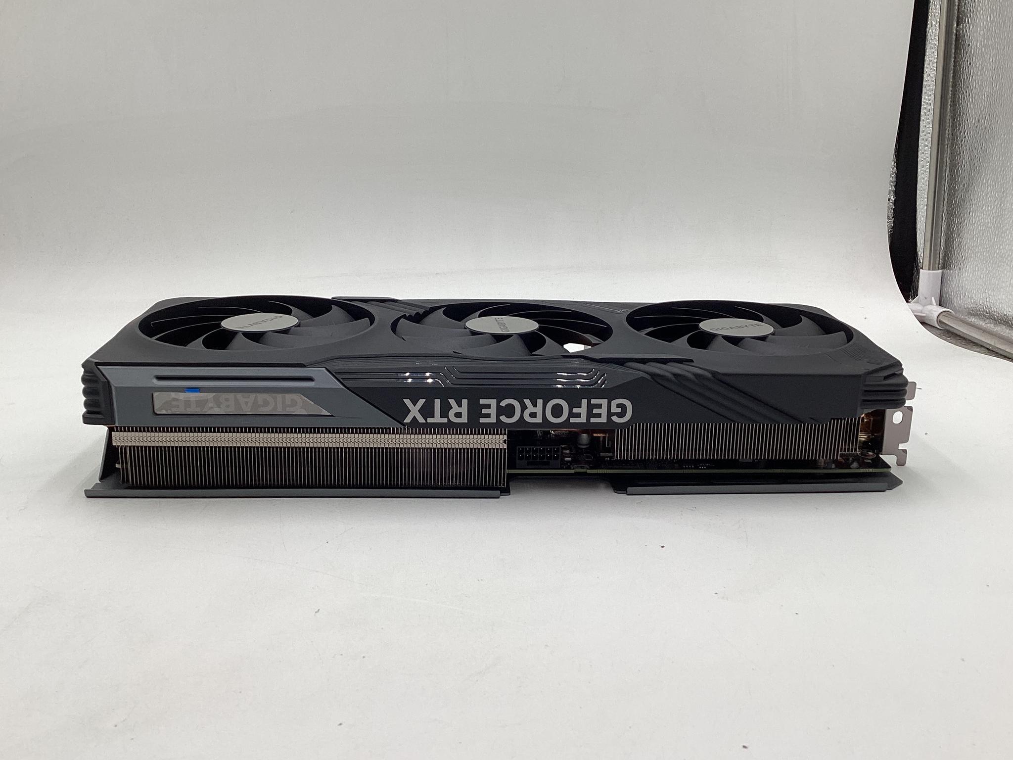GIGABYTE GeForce RTX 4070 WINDFORCE OC V2 12G Graphics Card