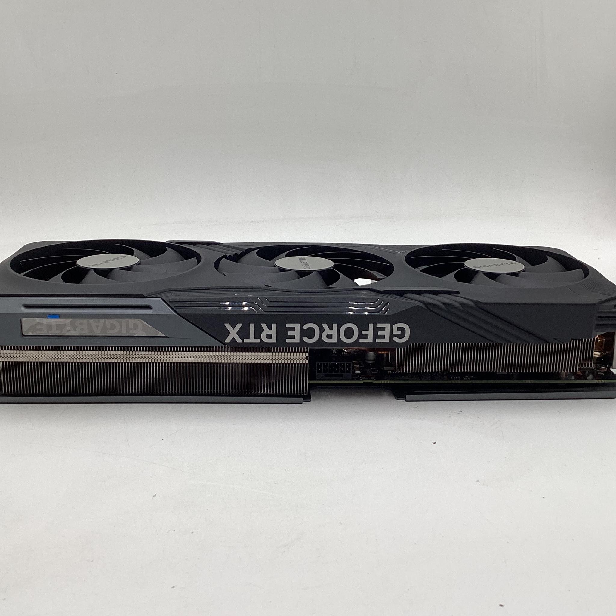 GIGABYTE GeForce RTX 4070 WINDFORCE OC V2 12G Graphics Card