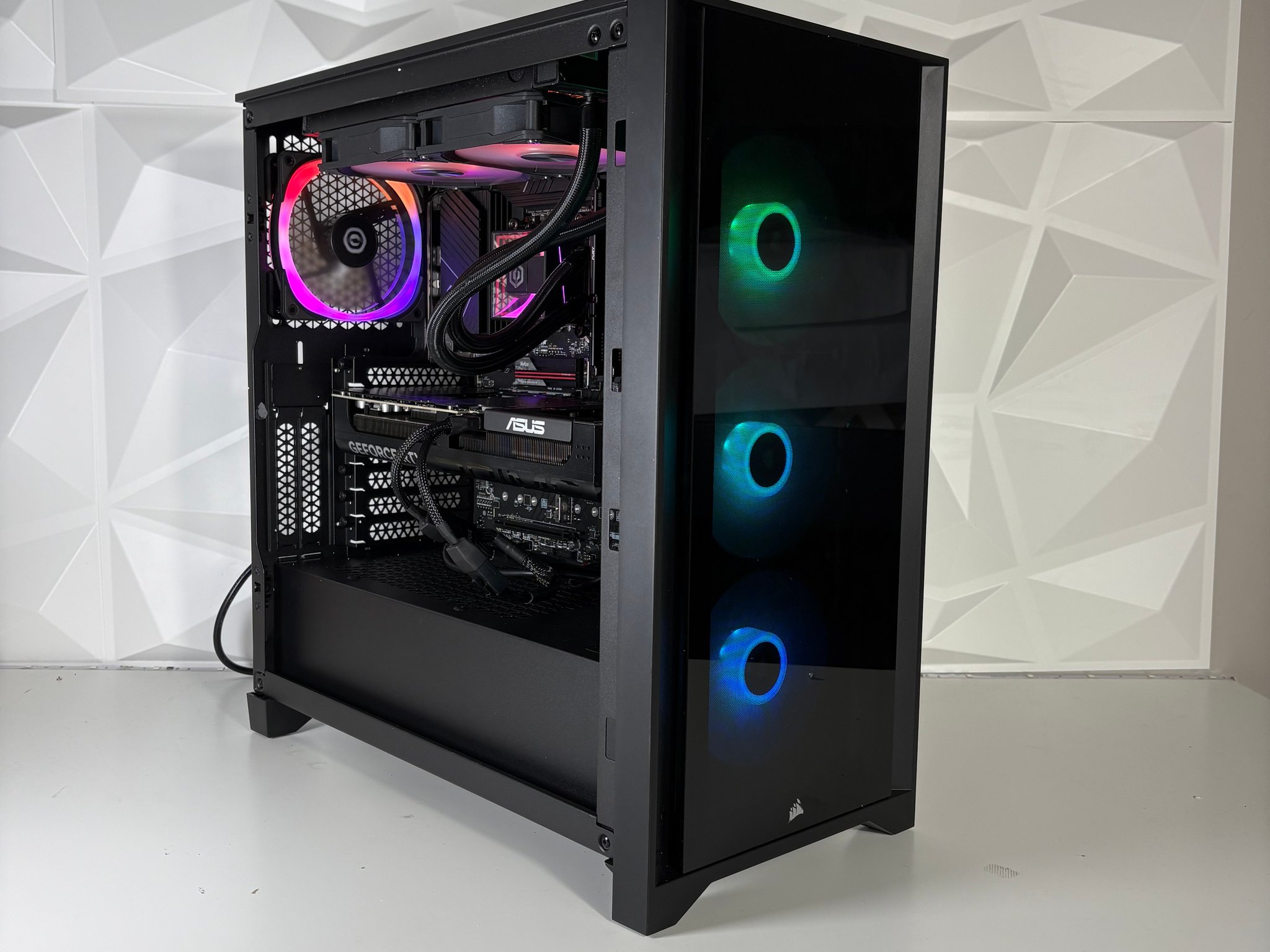 //Glacier Valley V3// - i7 14700KF, RTX 5070, 16GB DDR5, 1TB SSD by EXTPC