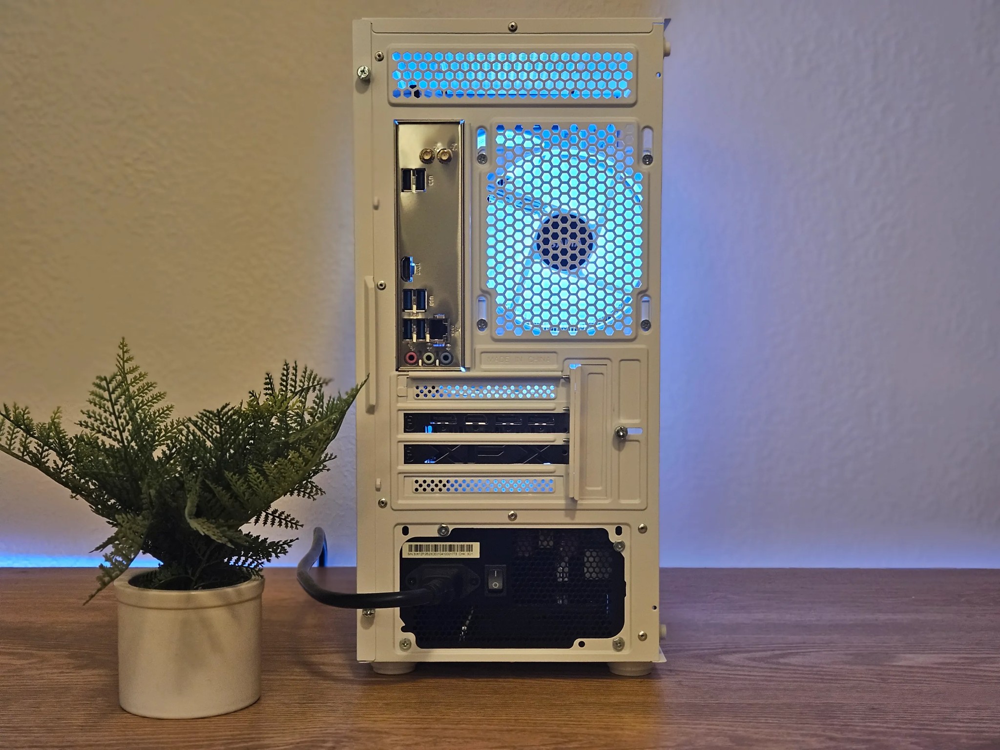 🗻Snowy Peak🗻 | RX 6700 | Ryzen 3600 | 32gb Ram | 1TB SSD
