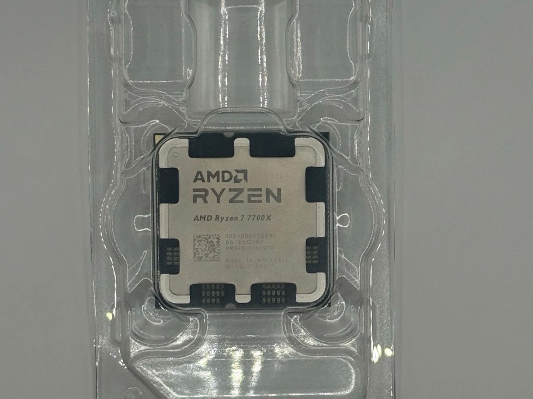 AMD Ryzen 7 7700X