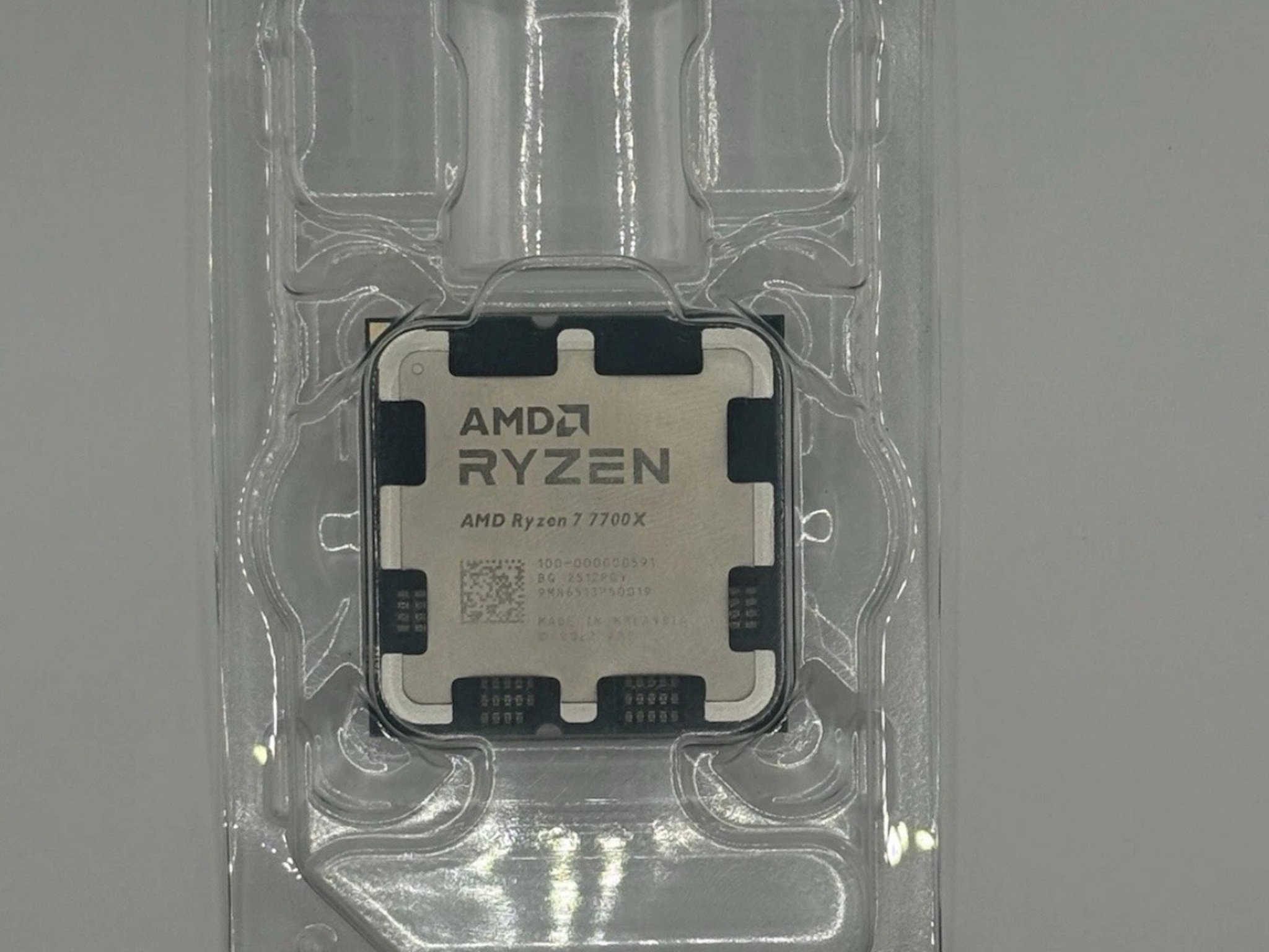 AMD Ryzen 7 7700X