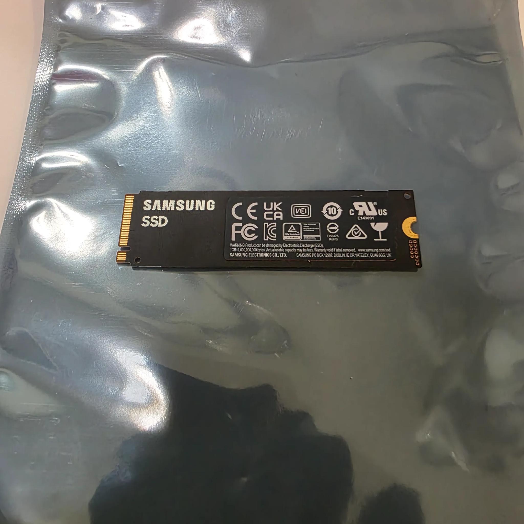 Samsung 980 PRO 1TB PCIe 4.0 NVME M.2 SSD