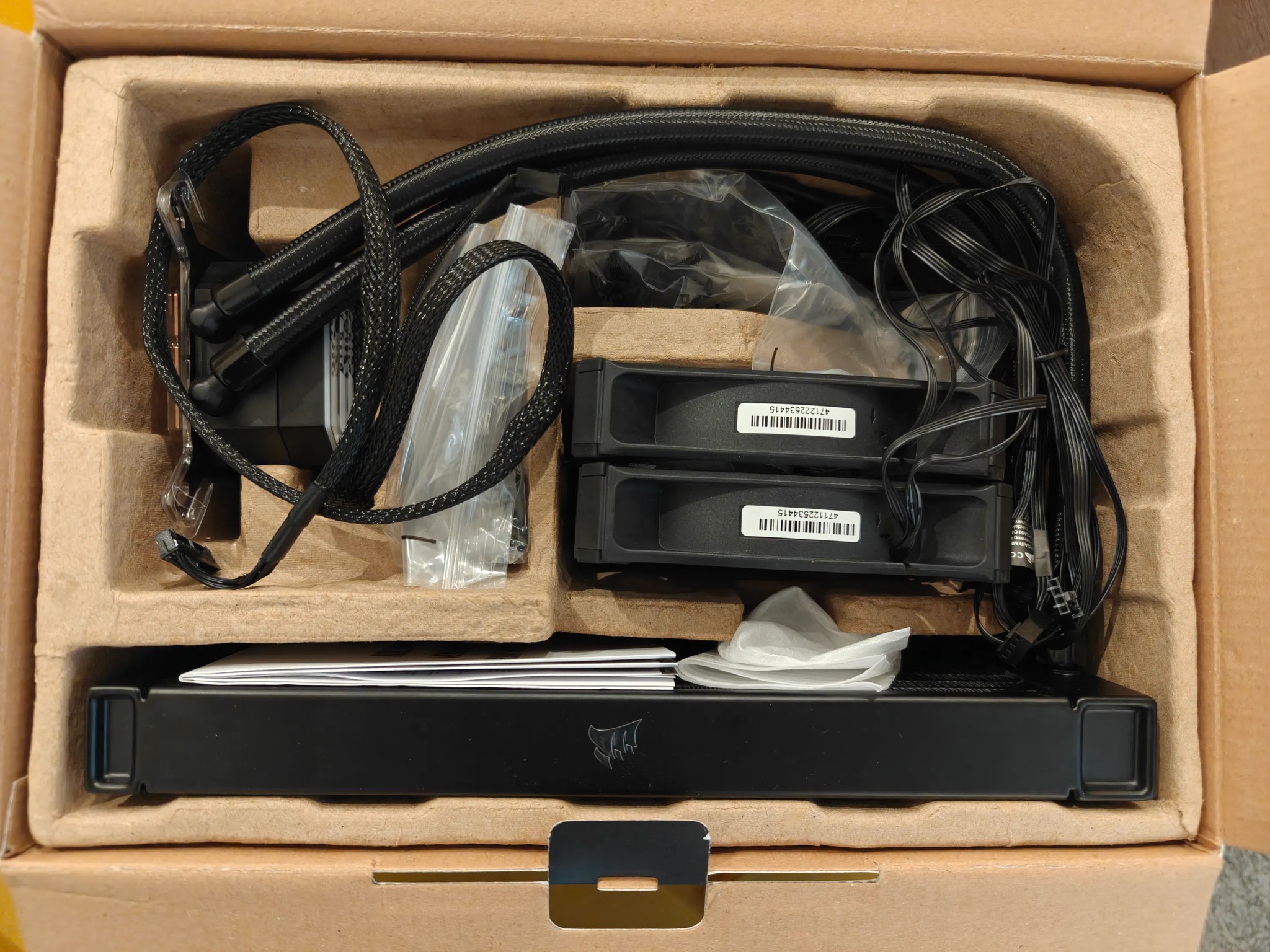 Corsair iCUE H100i ELITE CAPELLIX XT Liquid CPU Cooler Black - CW-9060068-WW