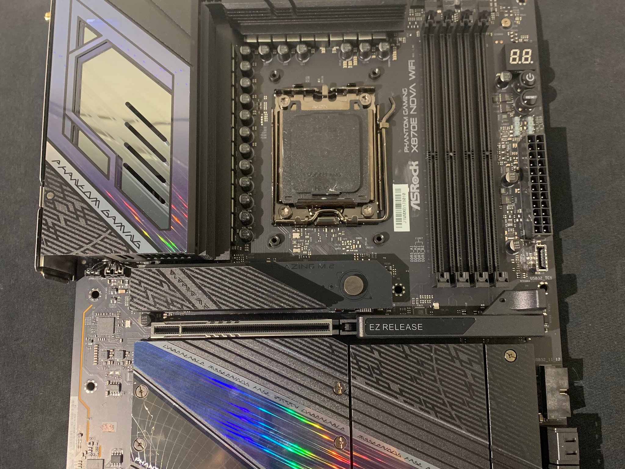 ASRock X870E Nova WIFI