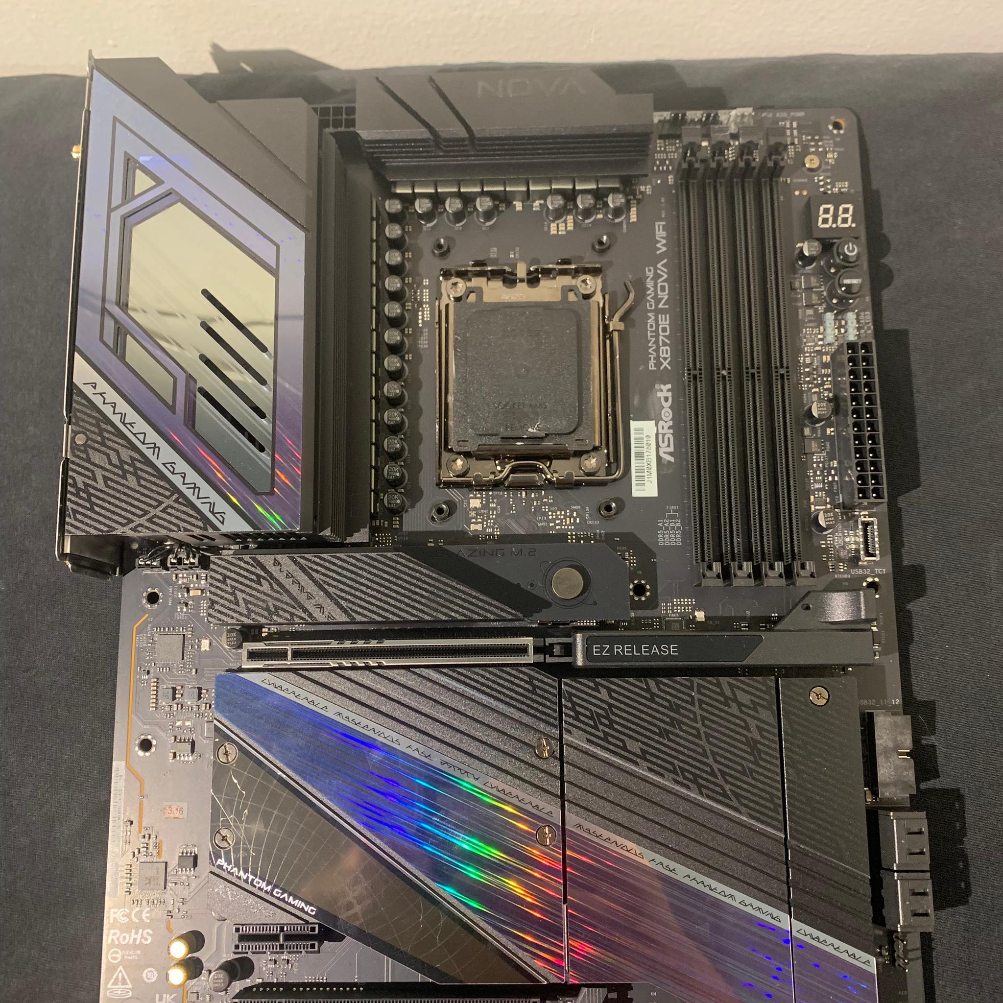 ASRock X870E Nova WIFI