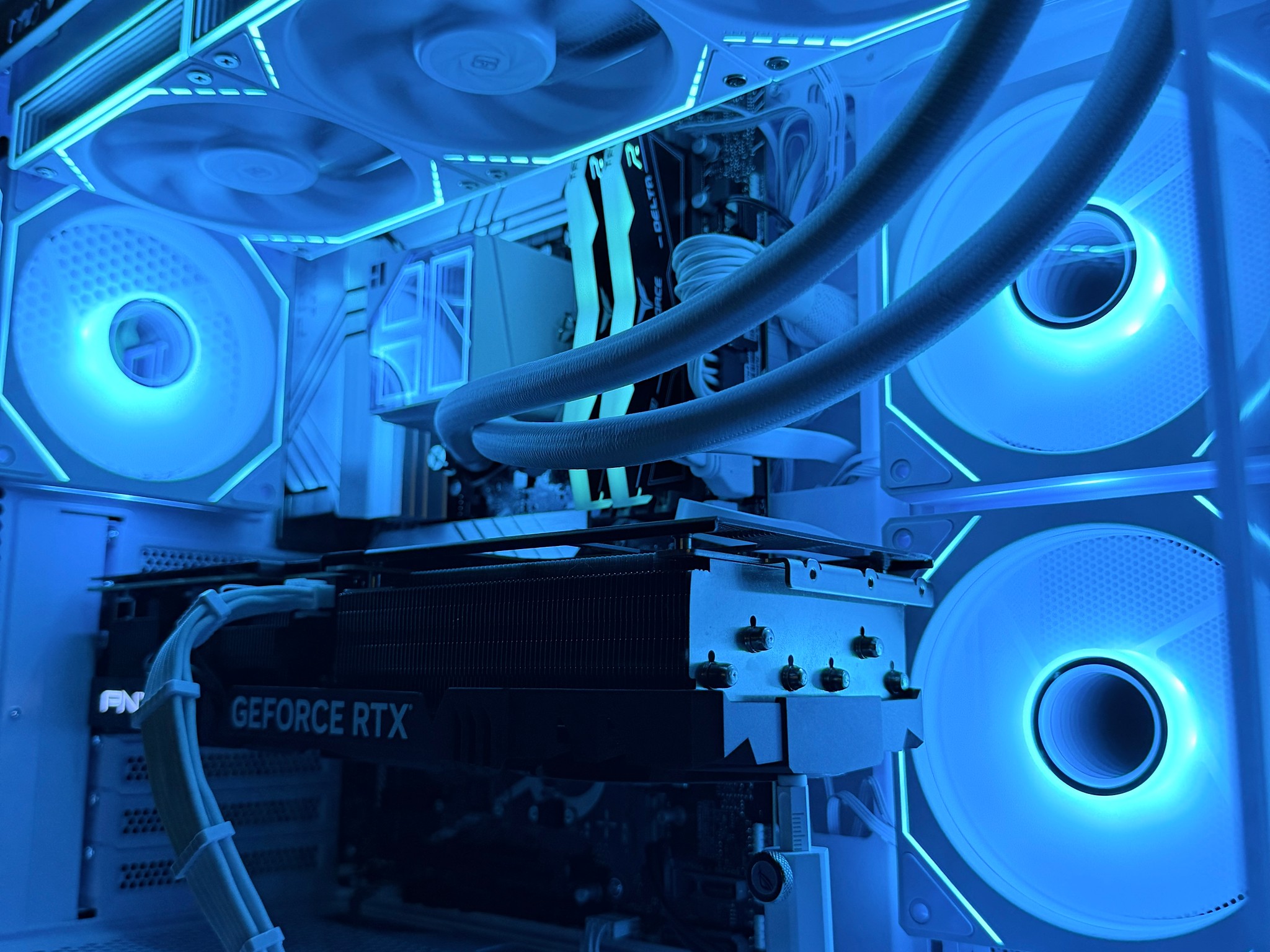RTX 4070 TI  | I9 13900K | 32GB DDR5 | 5TB Storage | 850w PSU