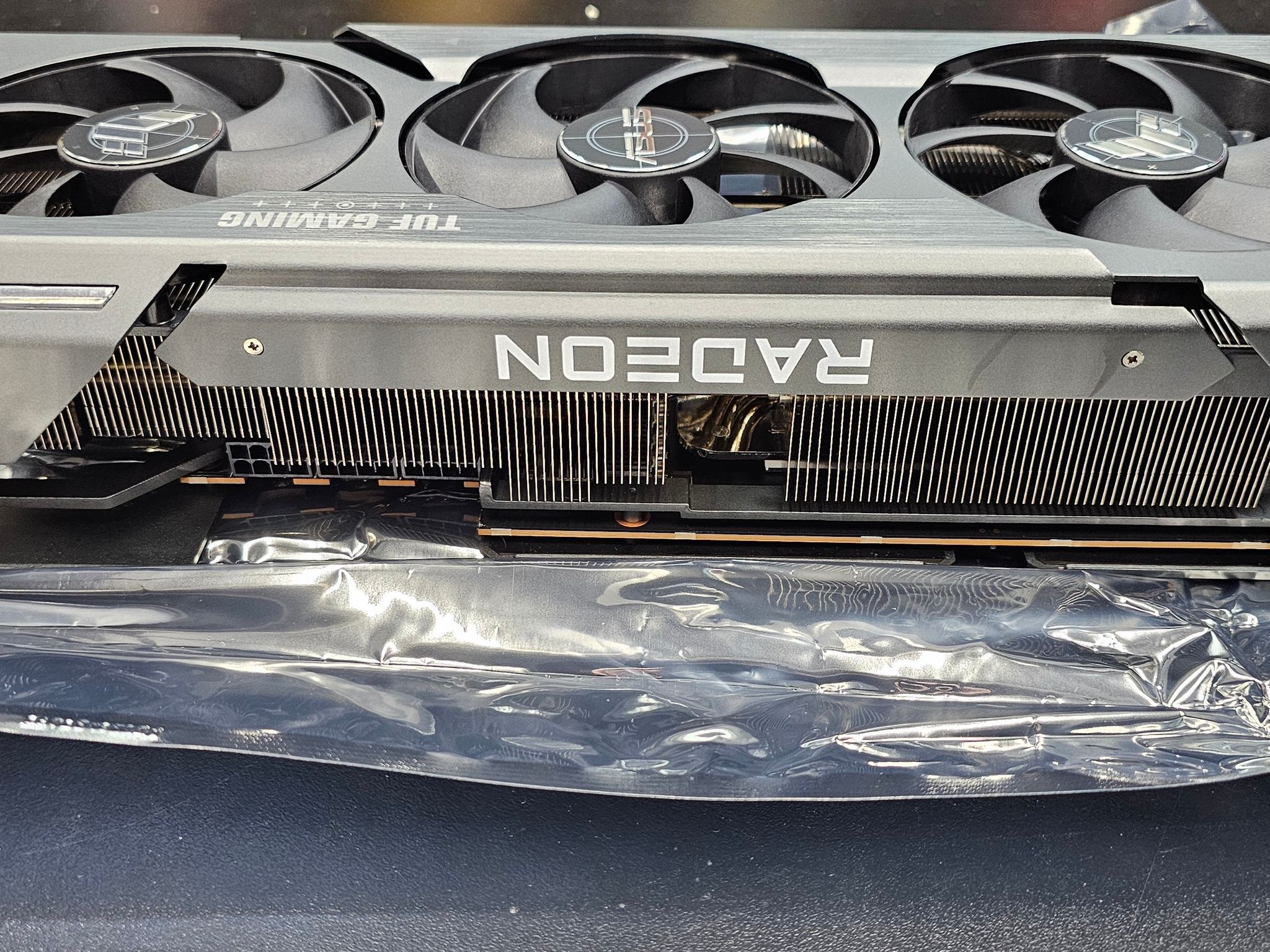 ASUS TUF 7900 XTX - Refurbished (never installed)