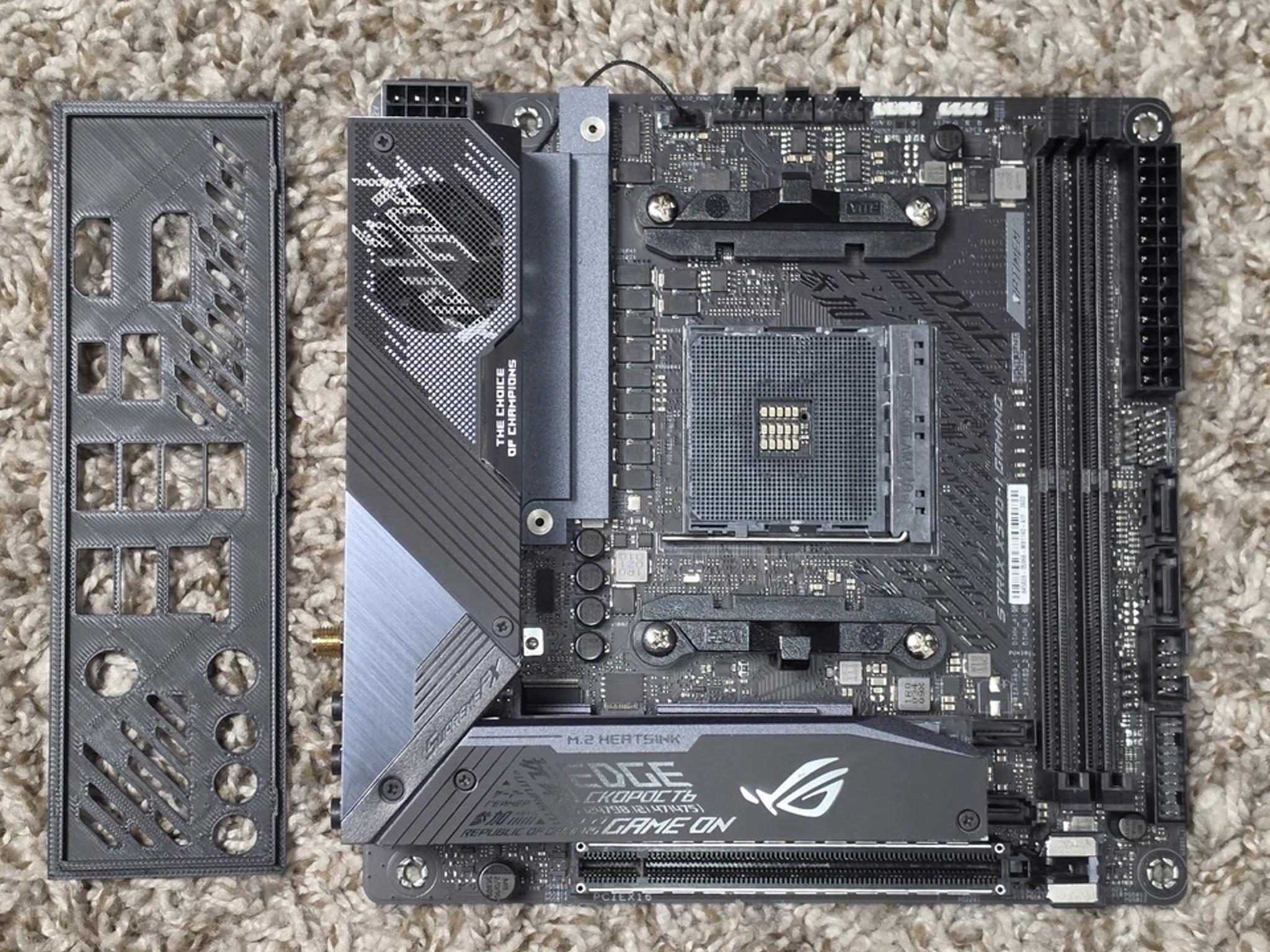 ASUS ROG Strix X570-I Gaming Mini-ITX Motherboard AMD AM4 Socket, DDR4