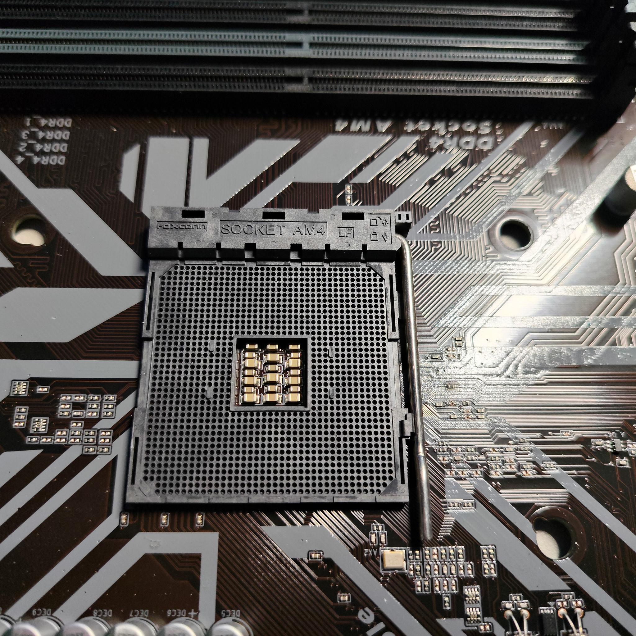 GIGABYTE B450M DS3H WIFI MATX
