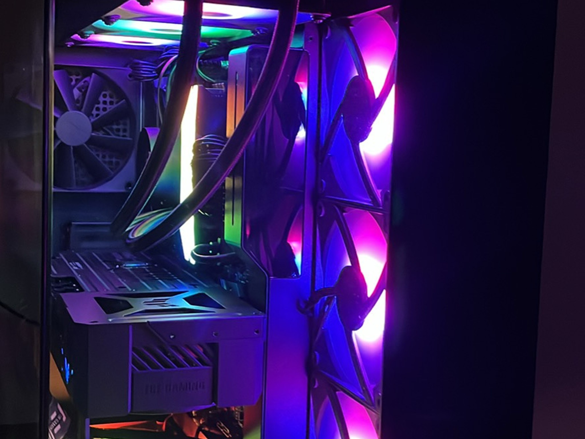 Custom 4K Gaming PC! Ryzen 9 9950X3d CPU, Asus Tuf Gaming 9070Xt