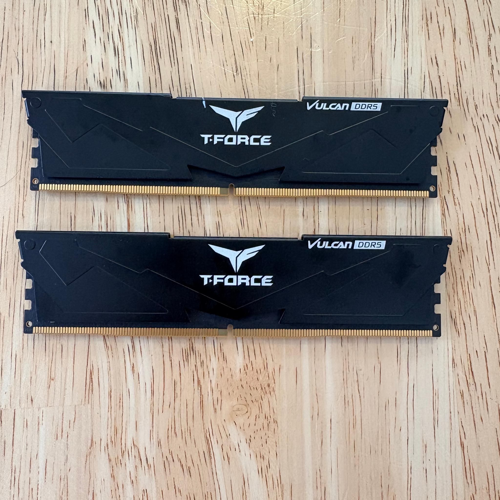 TeamGroup T-Force Vulcan 16GB (2x8GB) RAM DDR5 5200MHz FLBD58G6000HC38ABK
