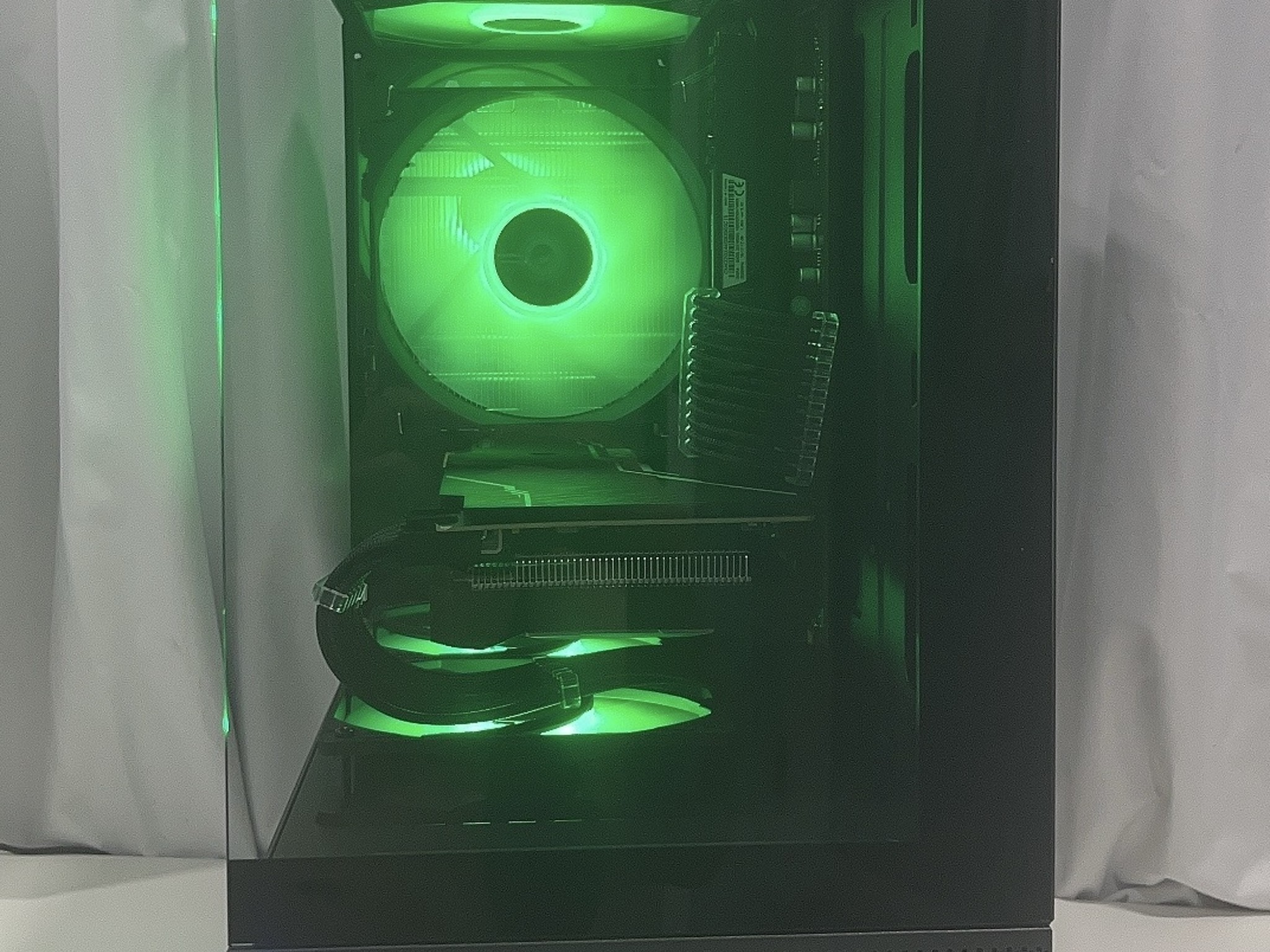 NEW GAMING PC | RTX 2070 SUPER | RYZEN 5 5500 | 16 GB RAM | 512 GB NVME | WIFI + BLUETOOTH