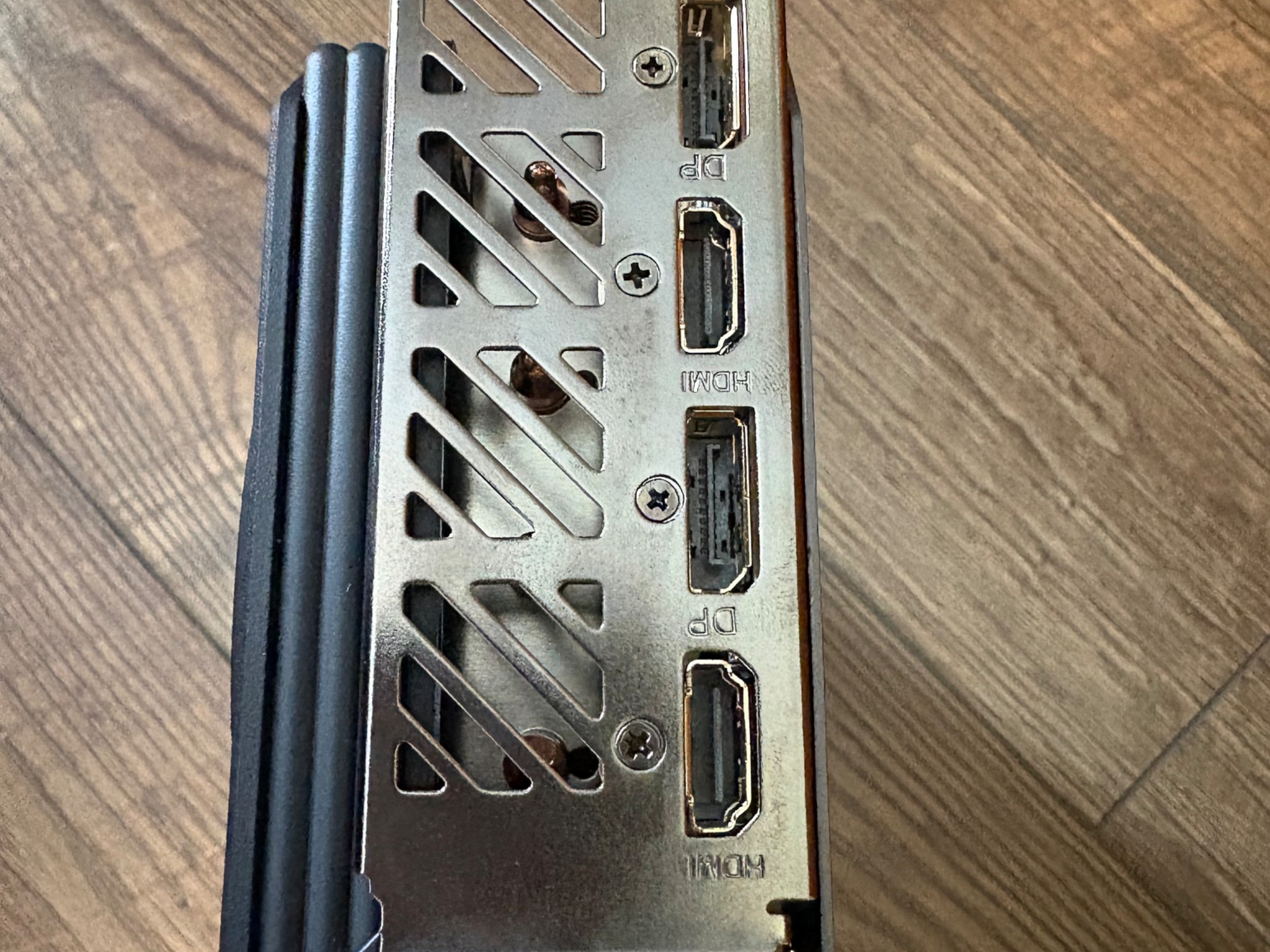 Gigabyte RX 7700XT 12GB