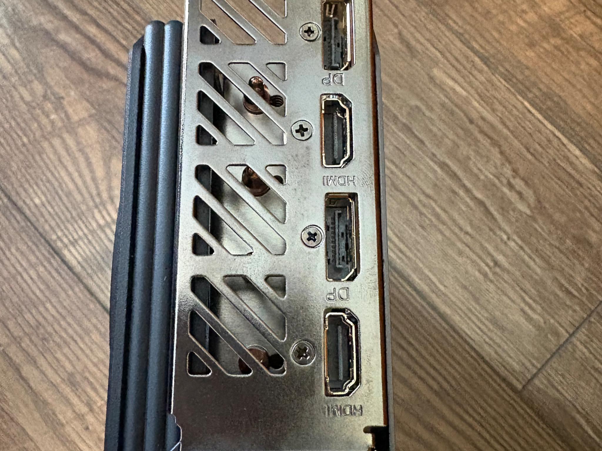 Gigabyte RX 7700XT 12GB