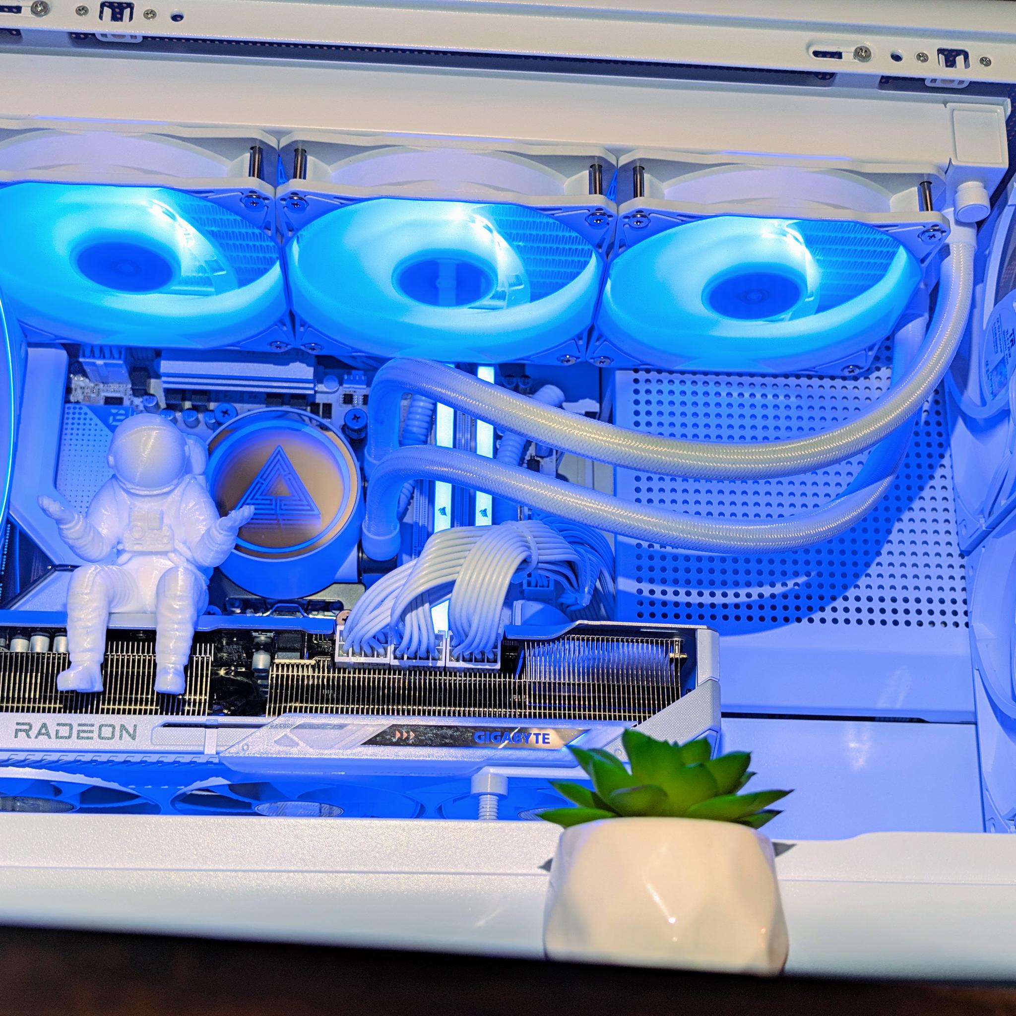 Custom White Ice Gaming PC – Ryzen 5 7600X3D + RX 9070 XT 16GB | Fully Tested and Ready to Game!