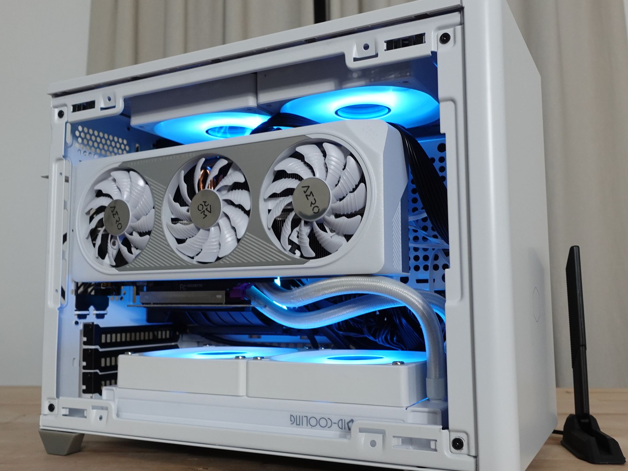 Mini Gaming PC with Intel Core i5-13600KF GIGABYTE RTX 4060 Ti AERO 1TB M.2 SSD NVMe Windows 11 Pro