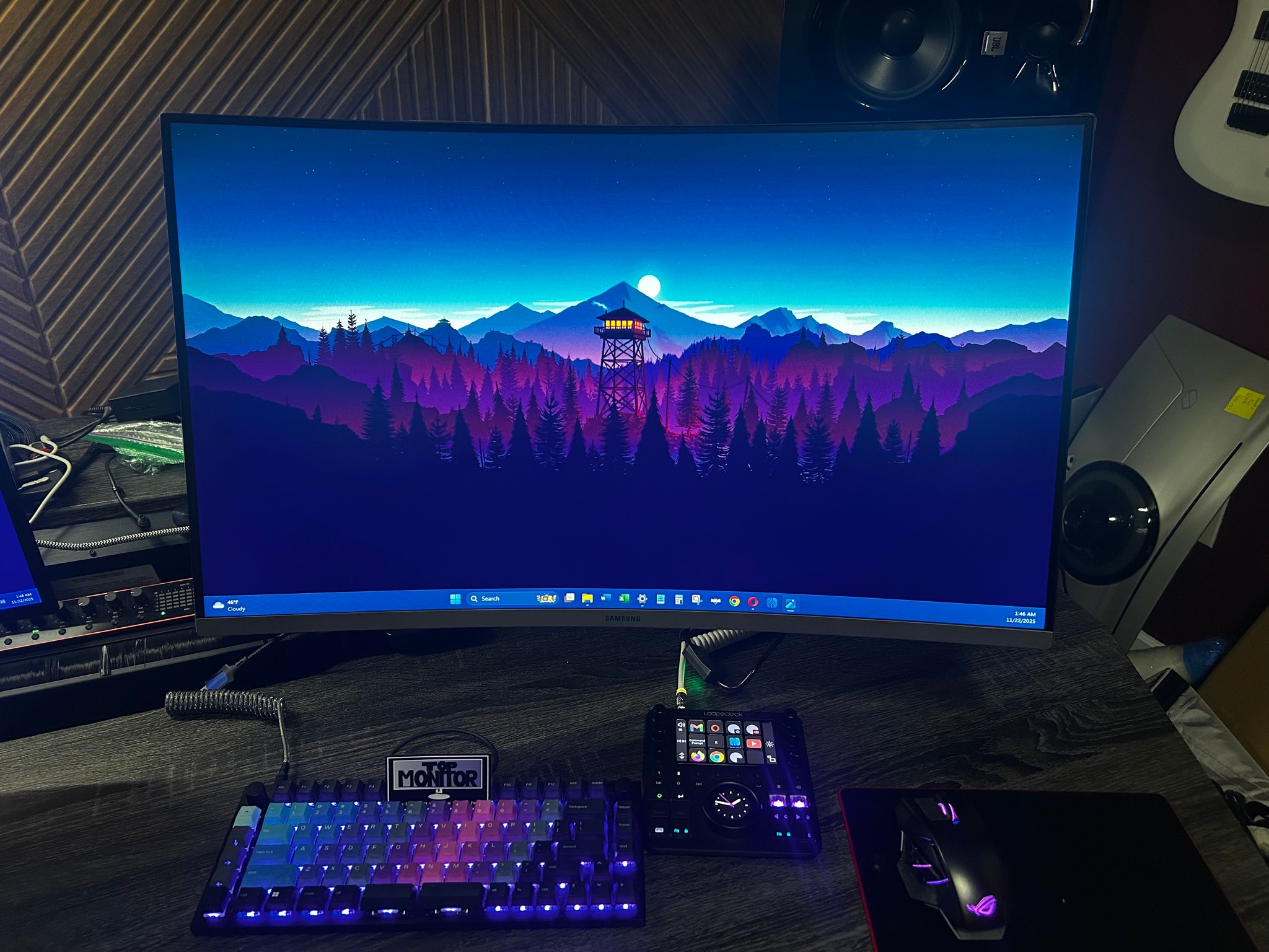 Samsung 32” FHD (1920 x 1080) (75hz) Curved Monitor with Bezel-Less Design (Refurbished)