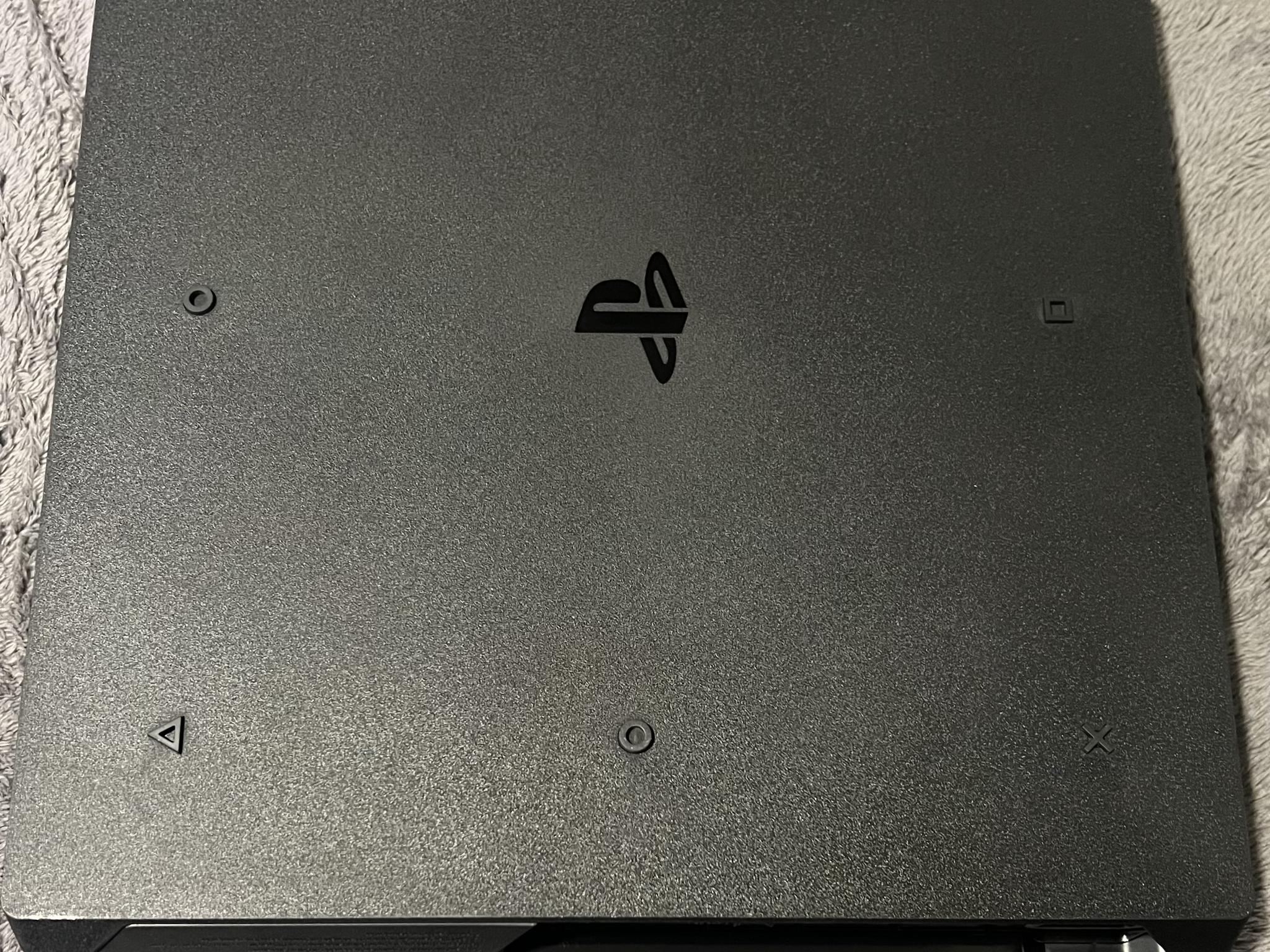 Sony PlayStation 4 Pro Console 1TB Star Wars: Battlefront II Limited Edition