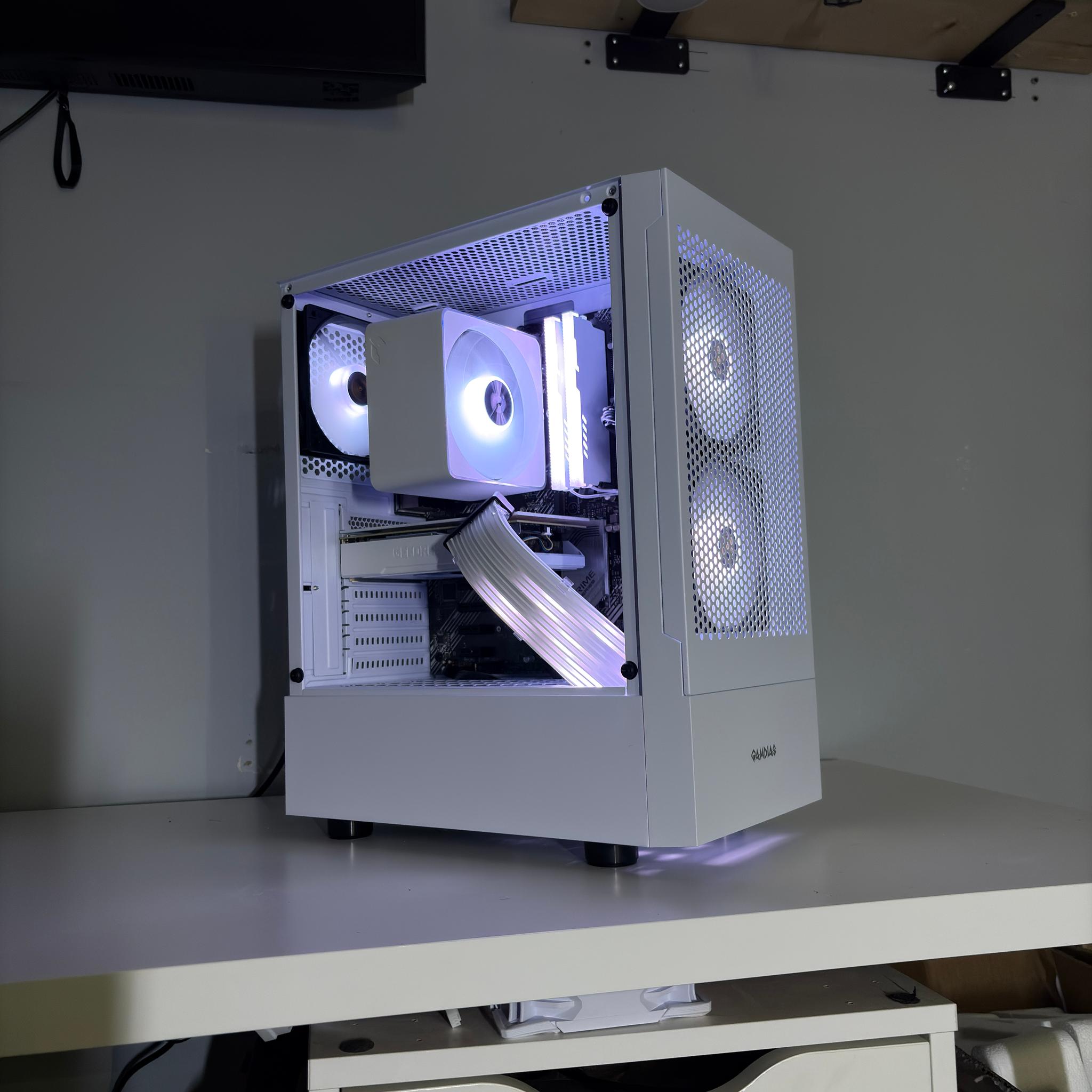 White Gaming PC | i7 + RTX 2060 Super | 16GB 3200MHz | Ready to Play