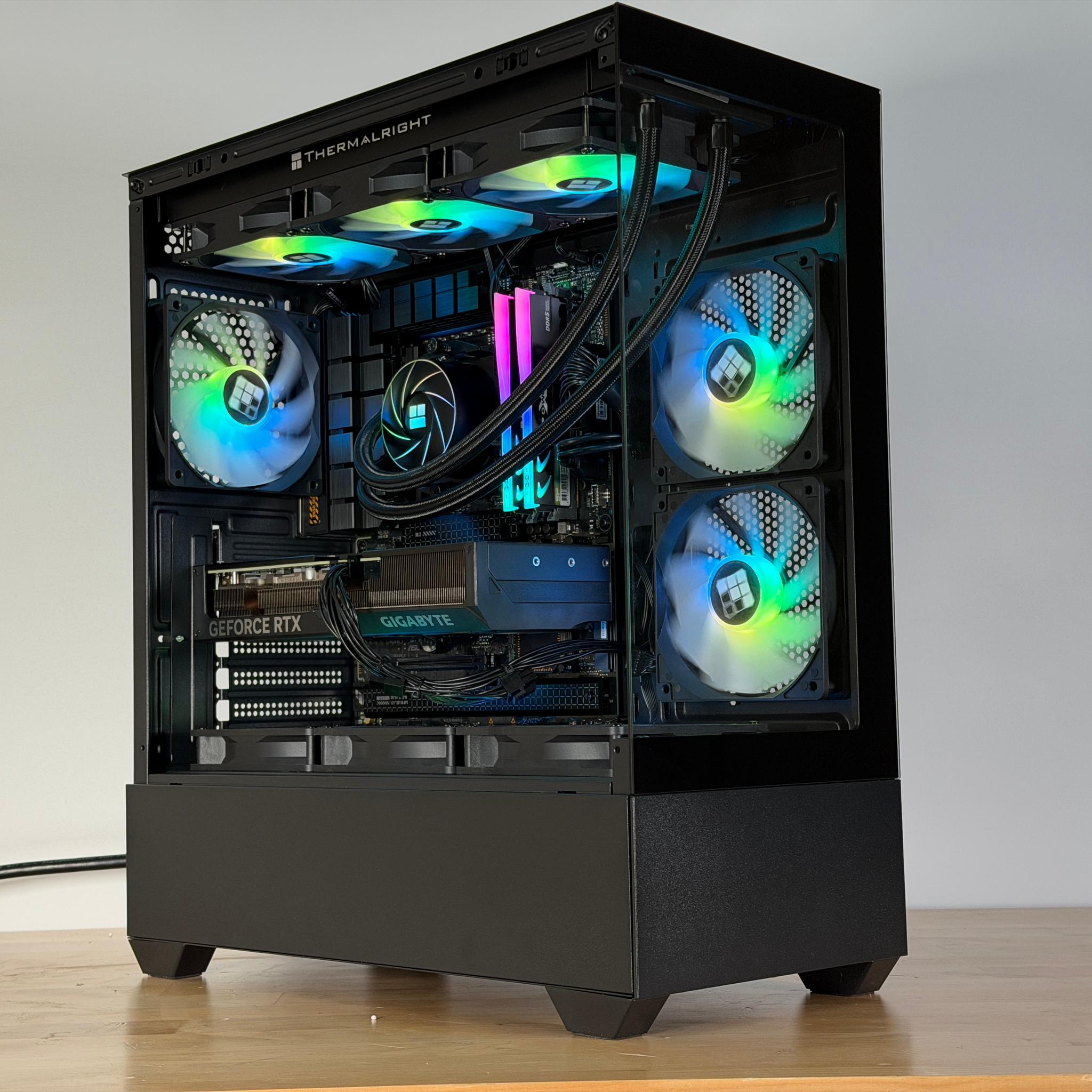 RTX 4070 Ryzen 7 7700x Gaming PC