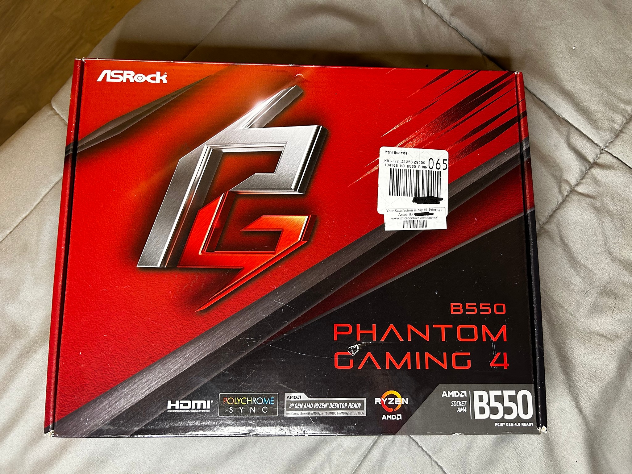 ASRock B550 Phantom Gaming 4 Supports AMD AM4 Socket Ryzen