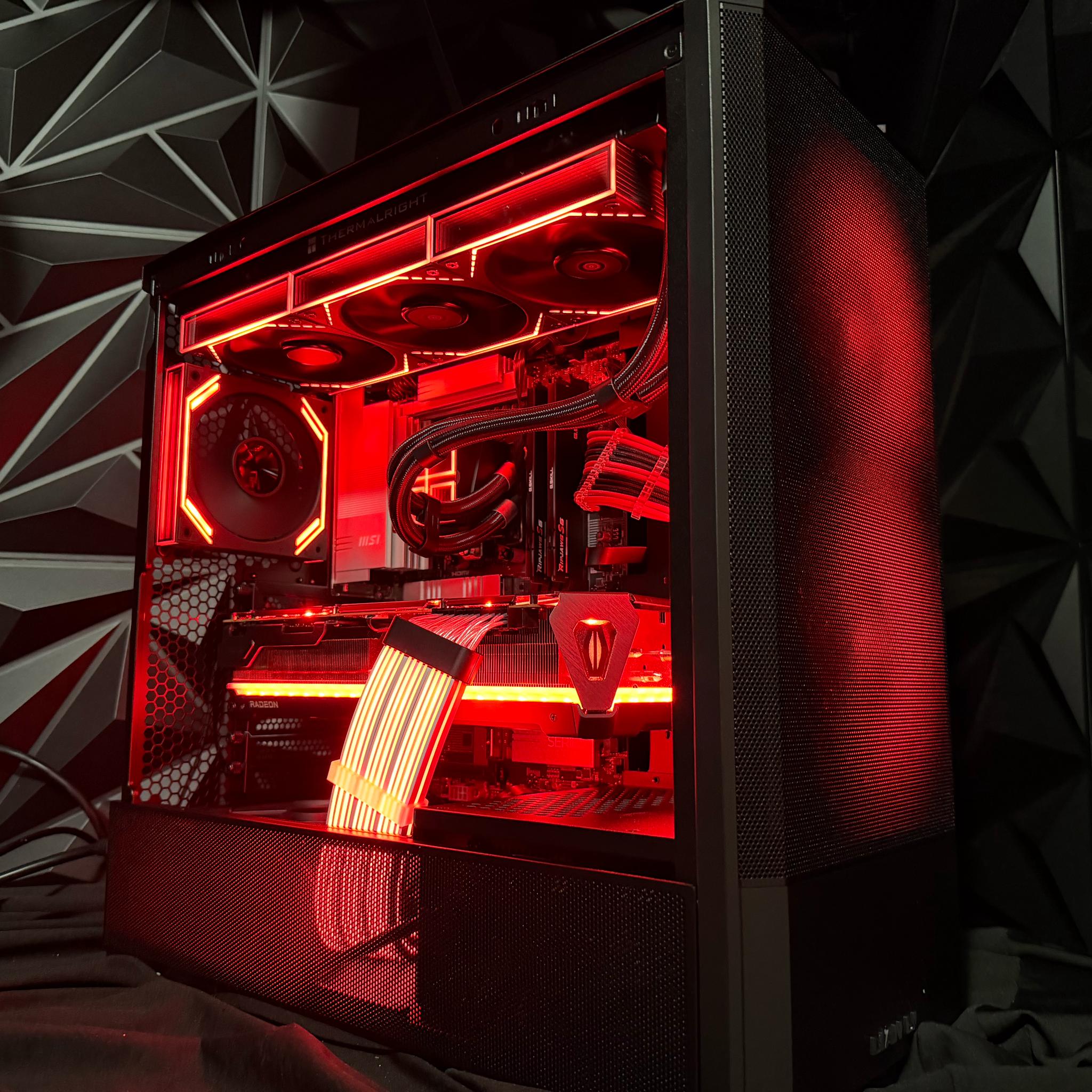 🩸🔥 BLOOD PRISM 79 🔥🩸Ryzen 9 7900X| 7900XTX 24 GB| 64 GB DDR5| 4 TB NVMe| 850W PSU