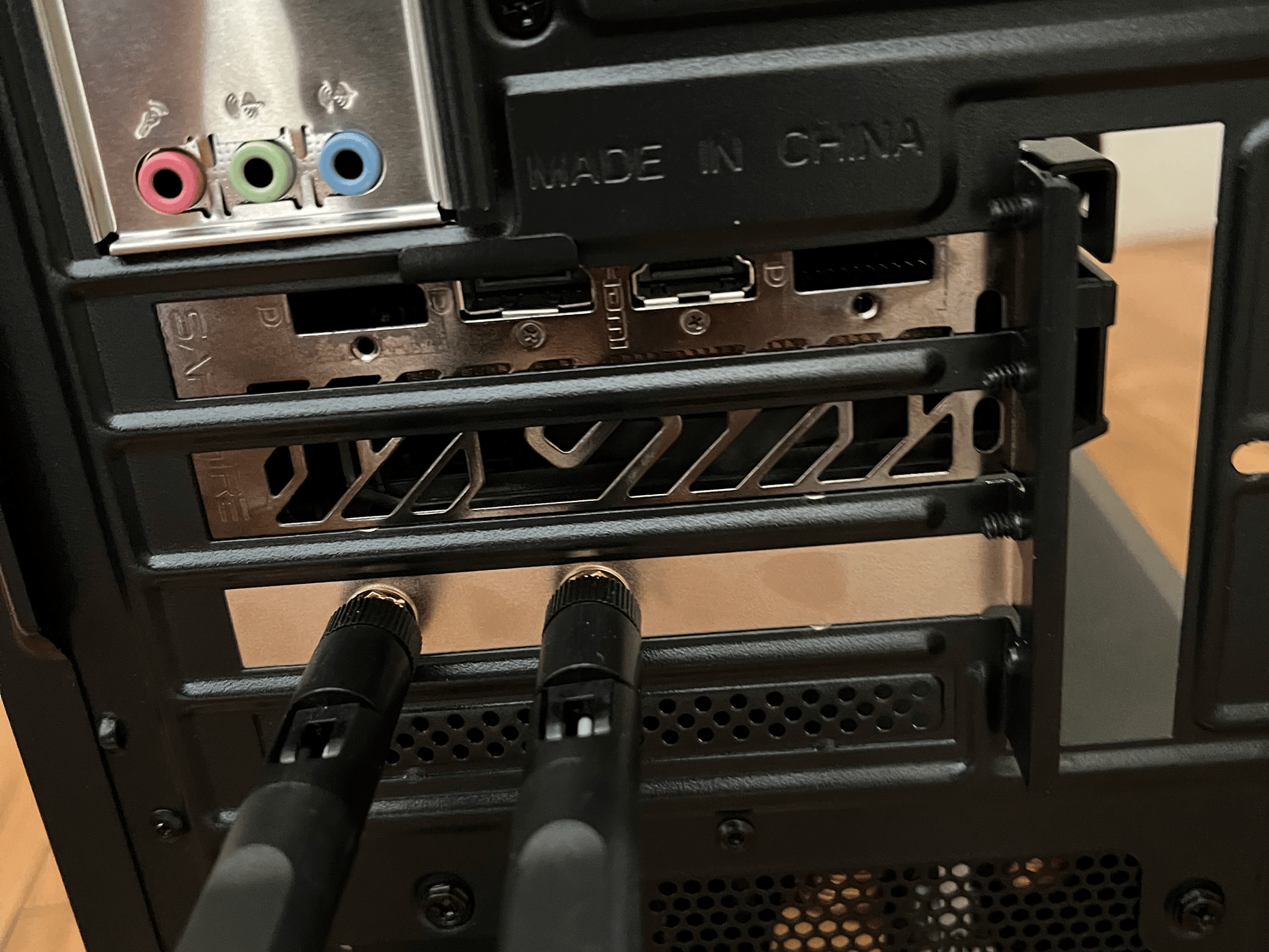 RX 6600 + I3 12100F (The Entry Box)